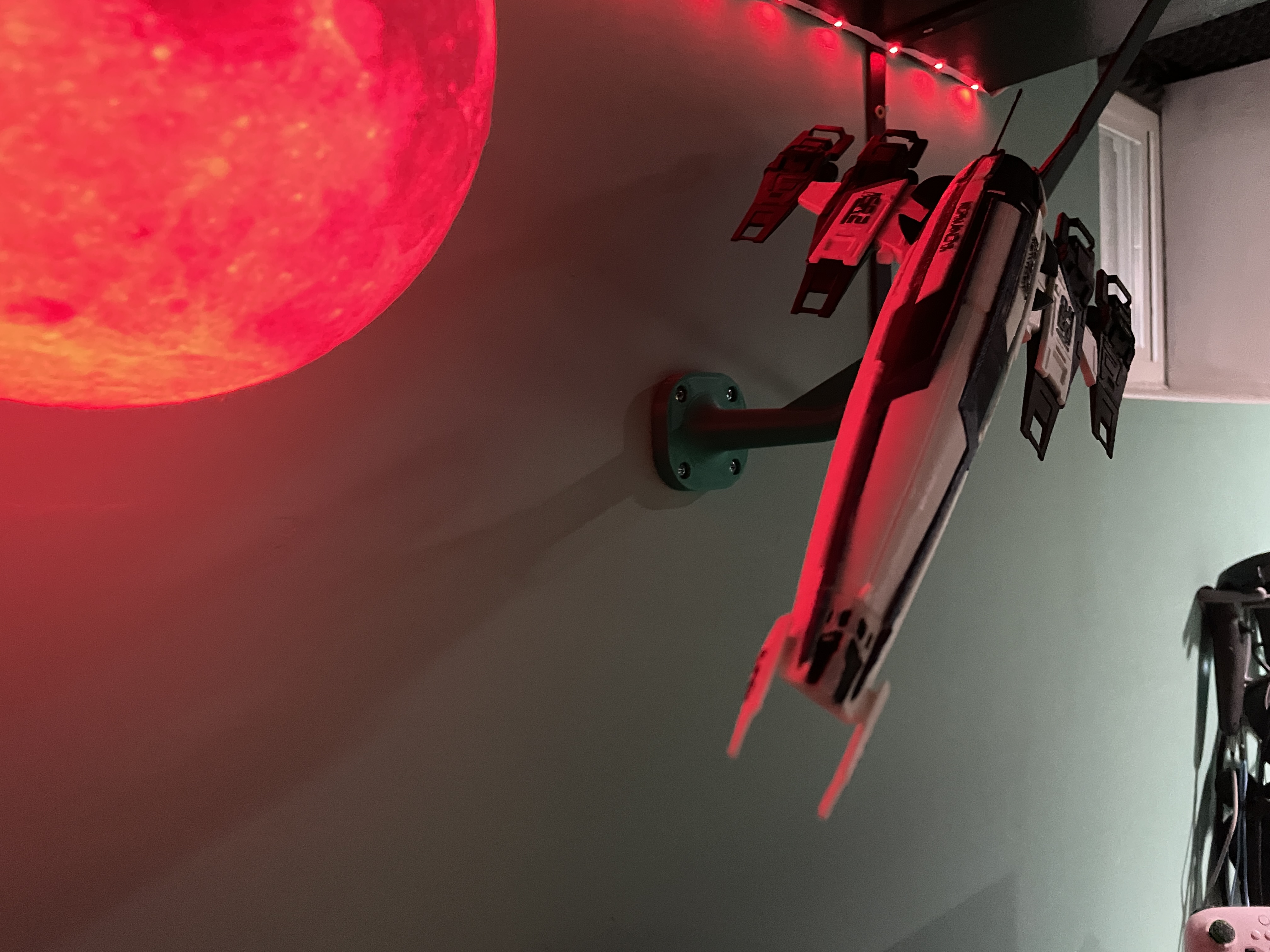 Angled wall mount for SSV Normandy SR2