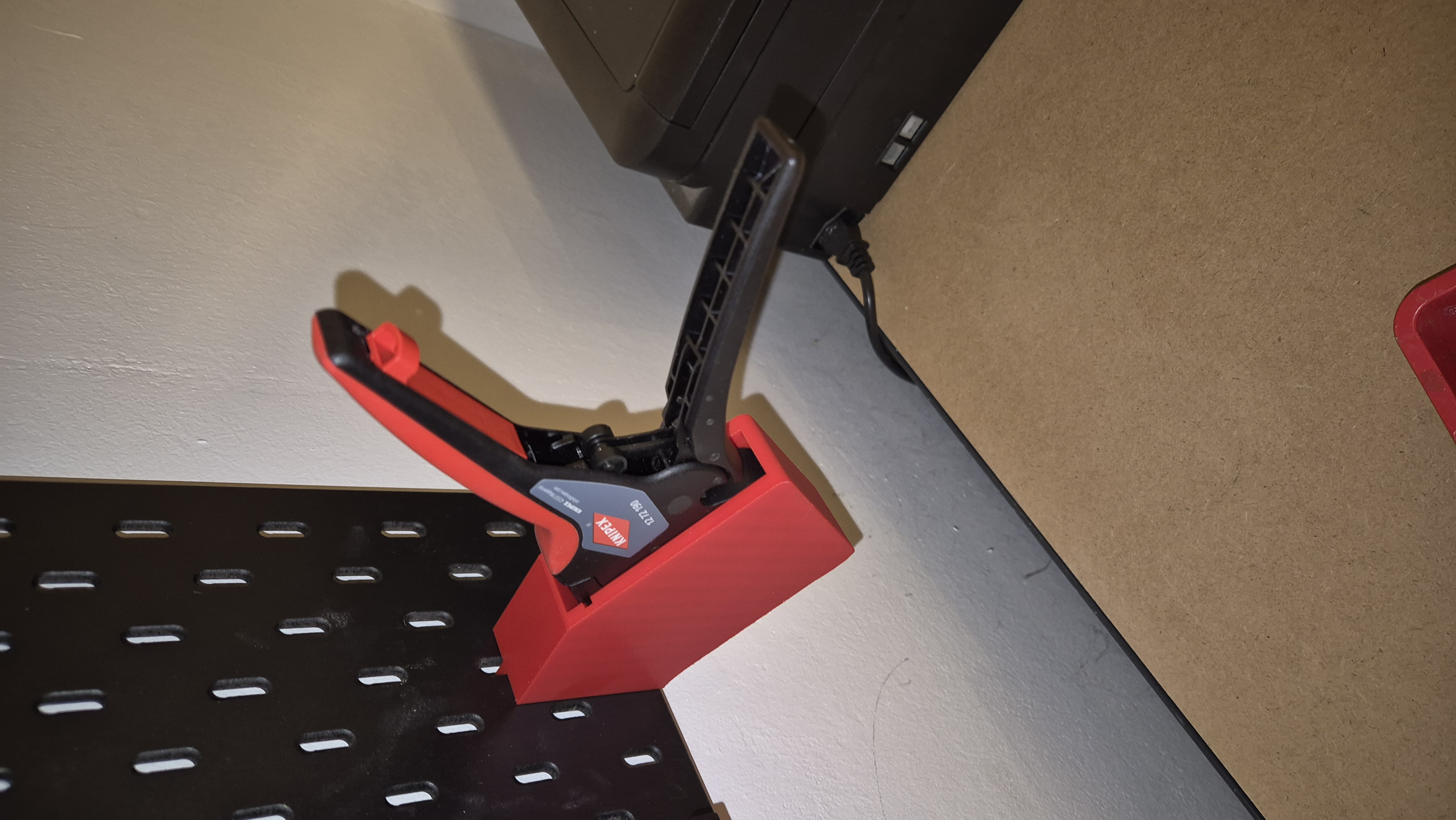 IKEA SKADIS Holder for the KNIPEX NexStrip