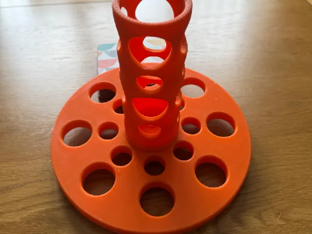 Simple holder for Blue paper rolls