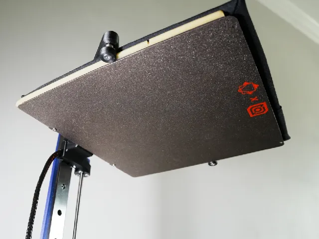 Lemontron Rev D - Upgraded Bed Holder (Beta)