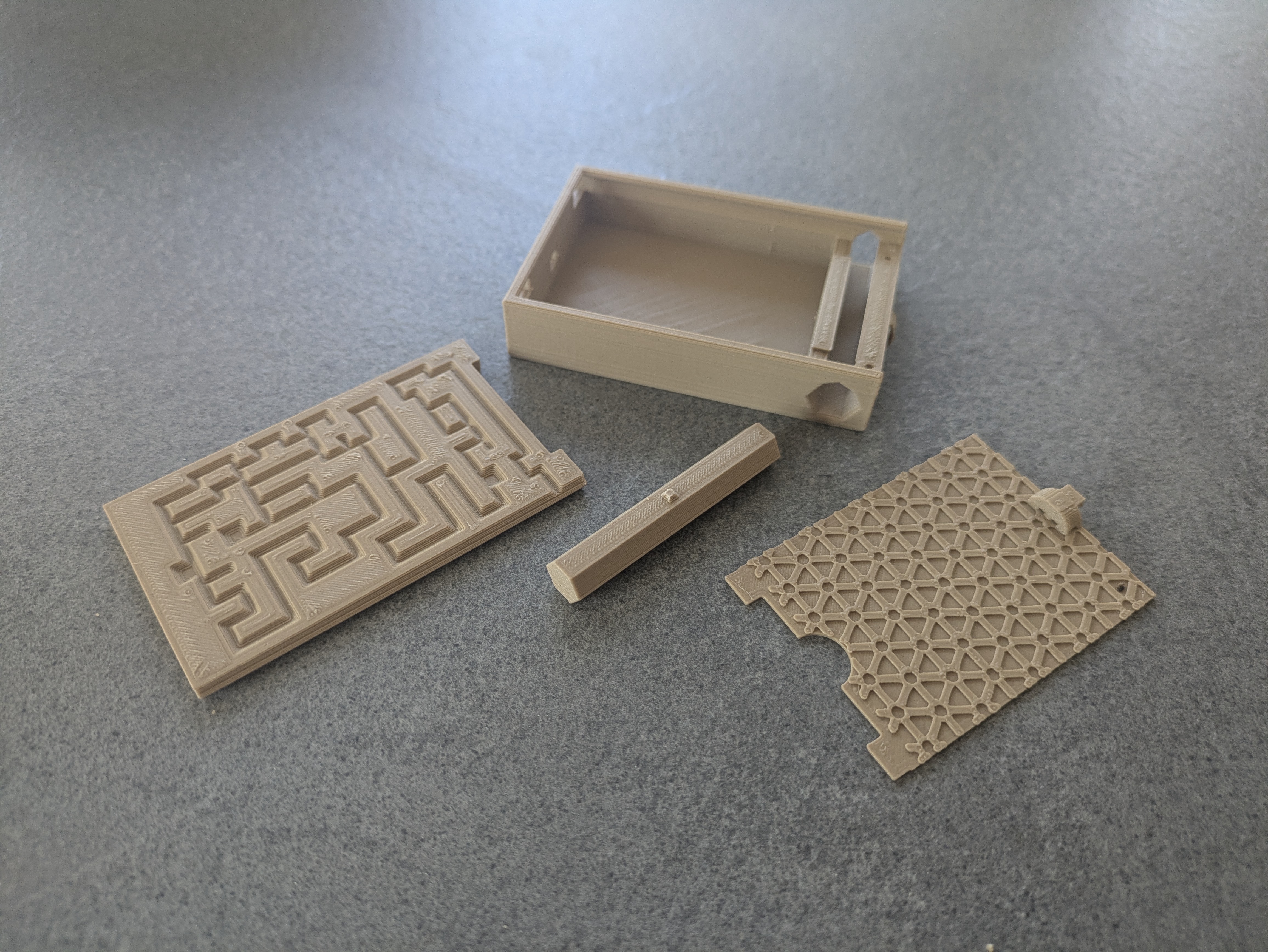 Slim body for Evan's large puzzle/gift box (4 maze options)