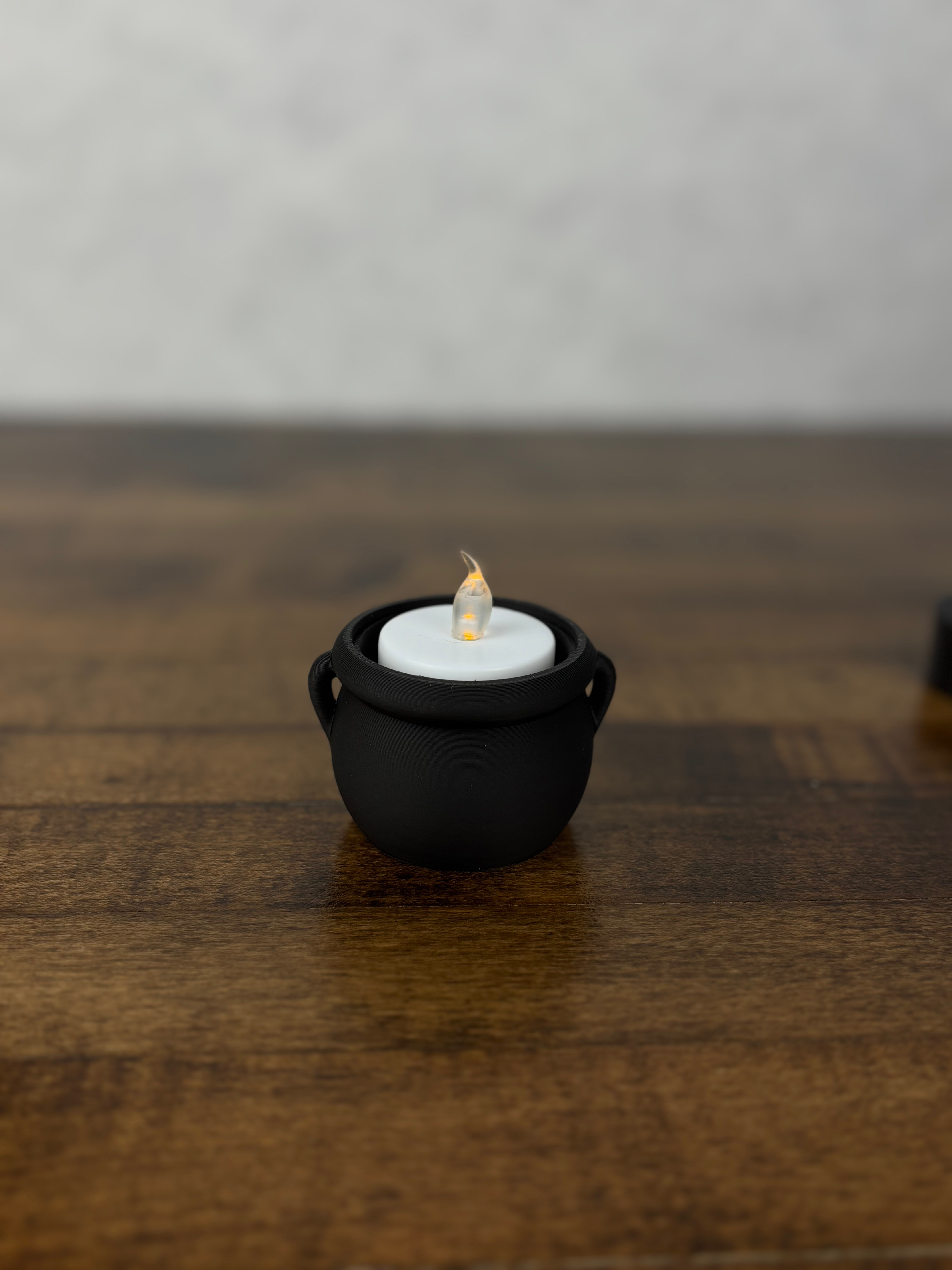 Miniatura 3 do modelo 3D Cauldron Tea Light
