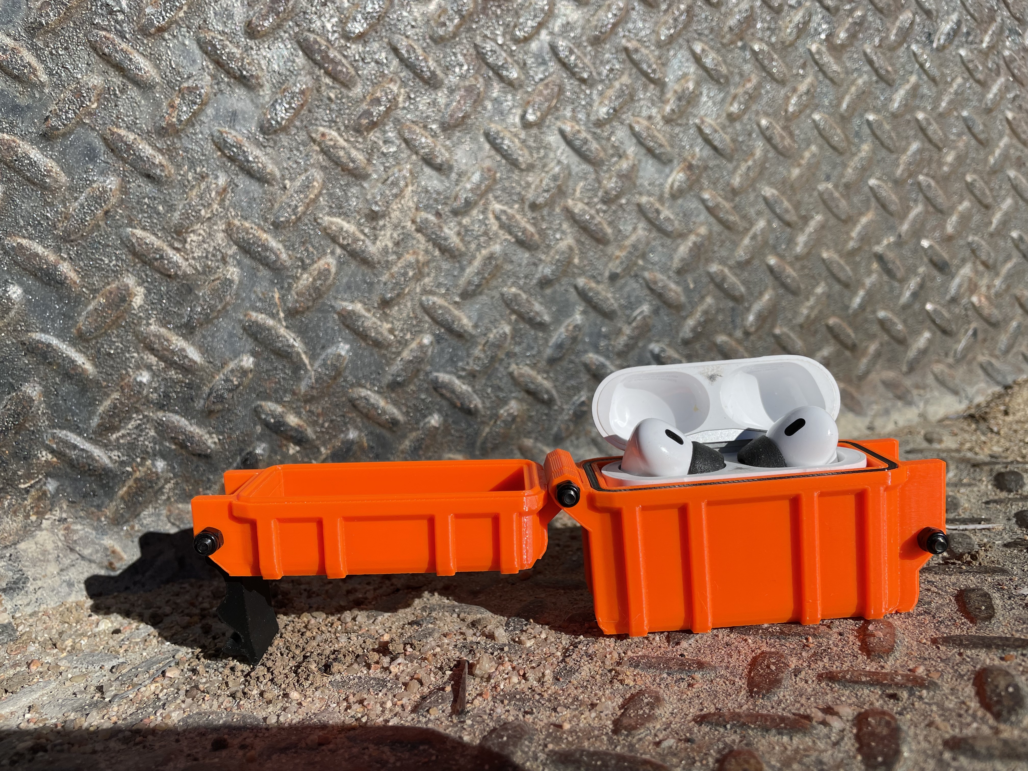 Rugged Waterproof Airpod Pro 1 & 2 Case — miniatura 4
