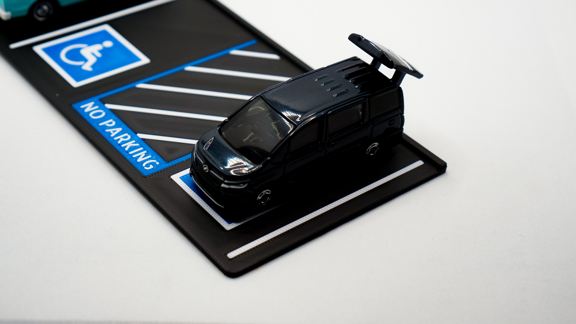 Accessible Parking Lot - 1:64 Scale Diorama — thumbnail 11
