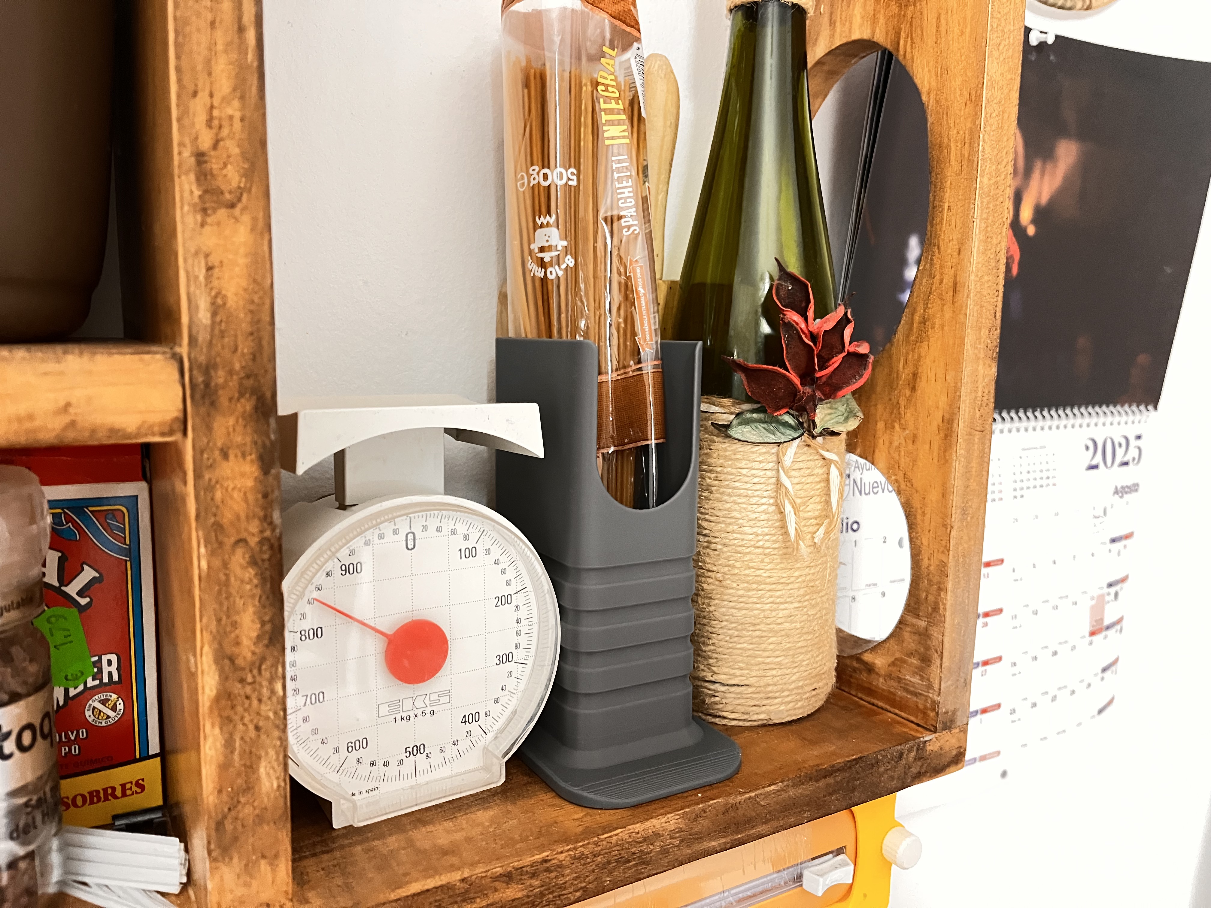 Ribbed container for spaghetti — miniatura 4