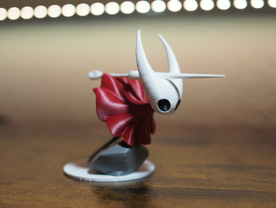 Hornet and needle from Silksong