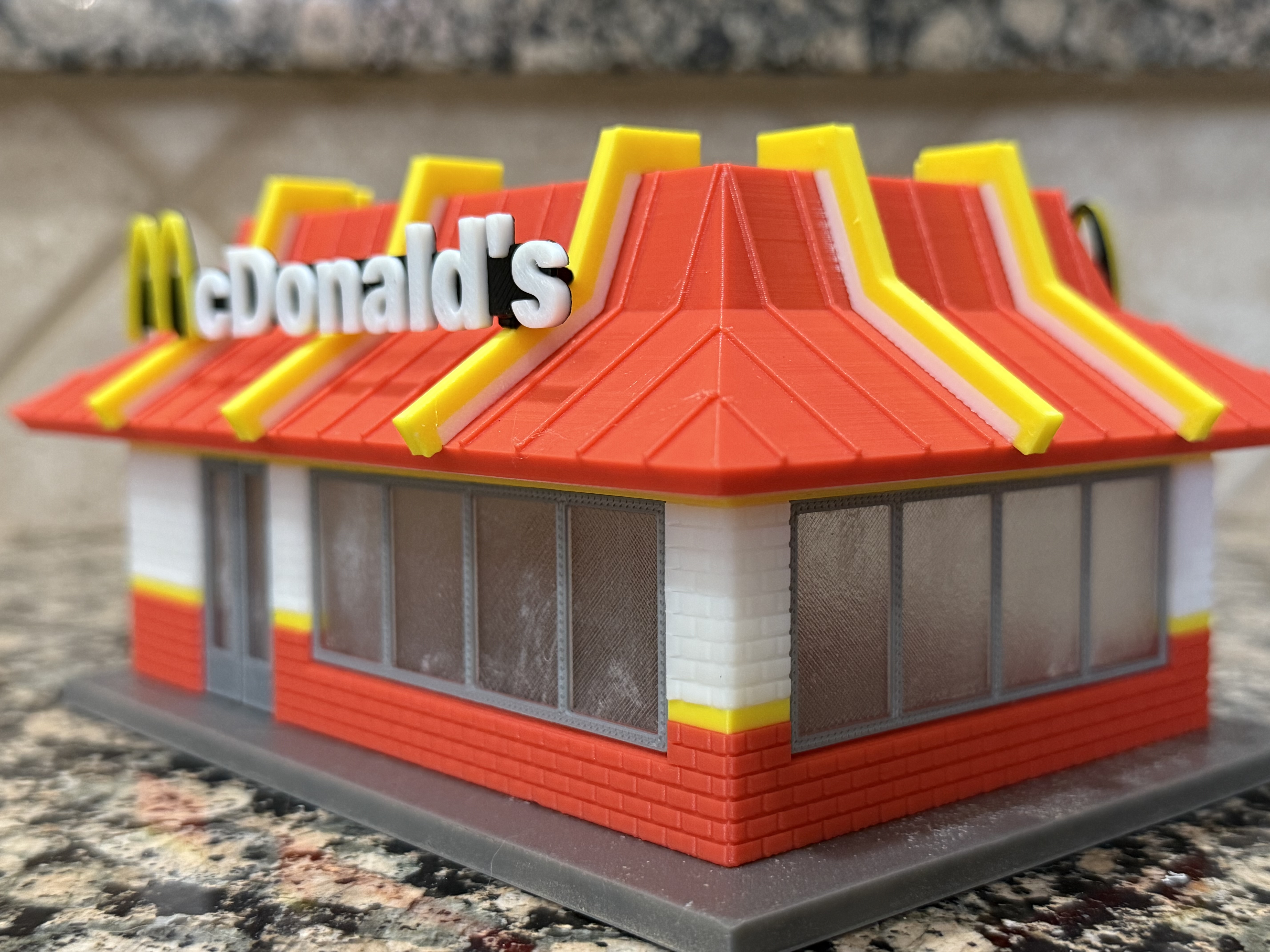1:64 Classic Mcdonald's Diorama — thumbnail 8