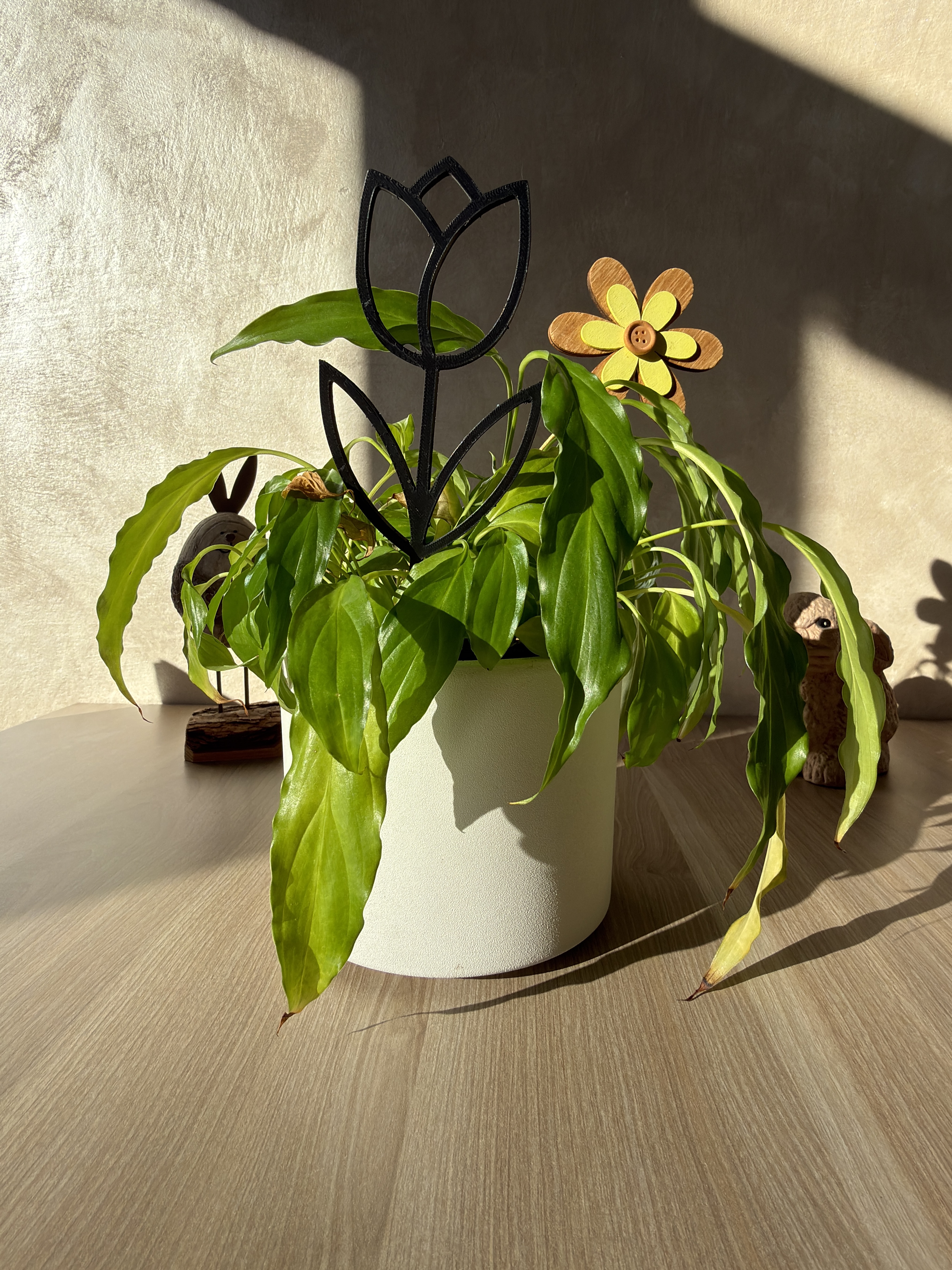 Tulip vase decor