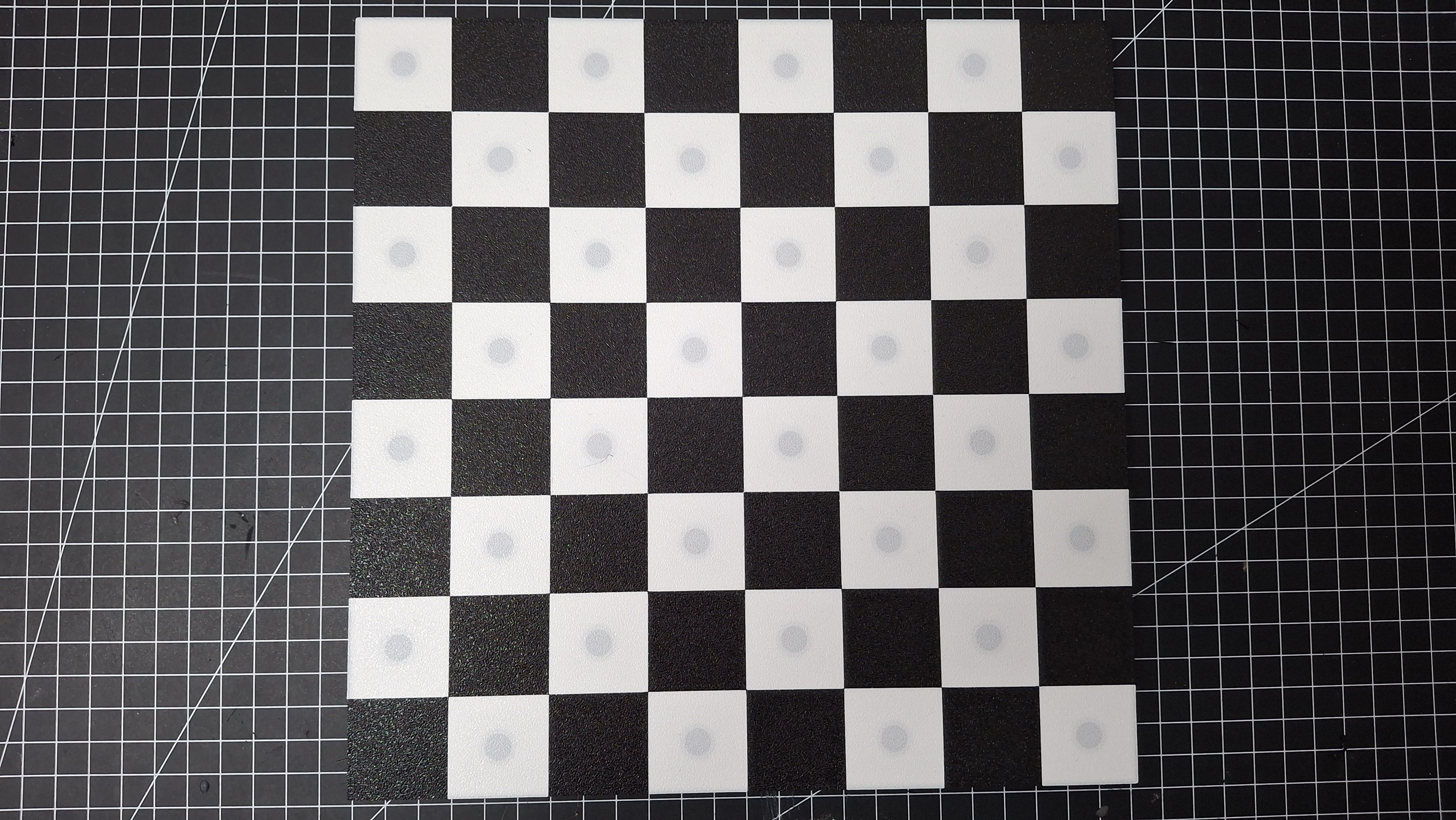 Magnetic Multicolor Chess Board