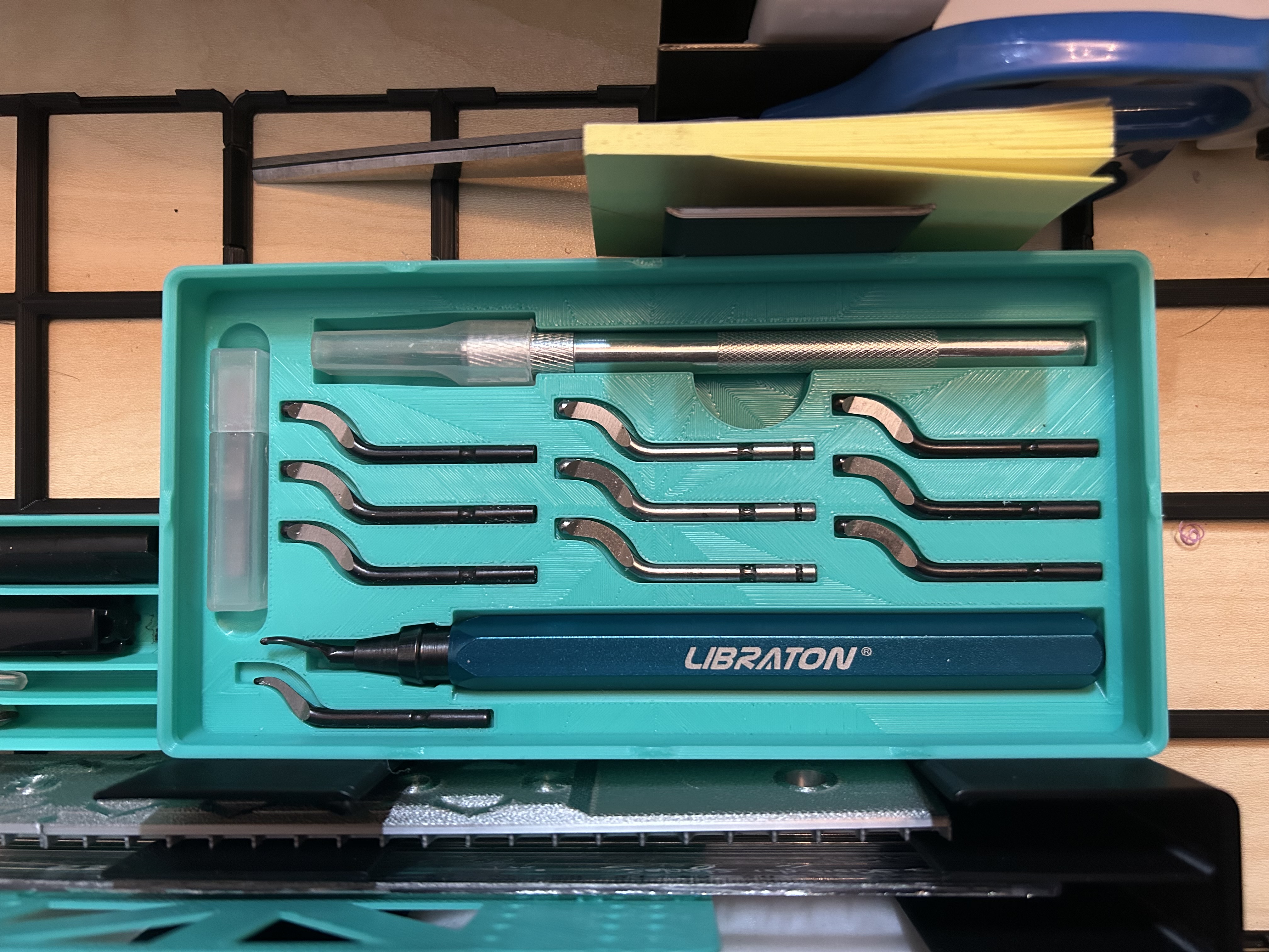 4x2 Gridfinity Deburring Tool & XActo Holder