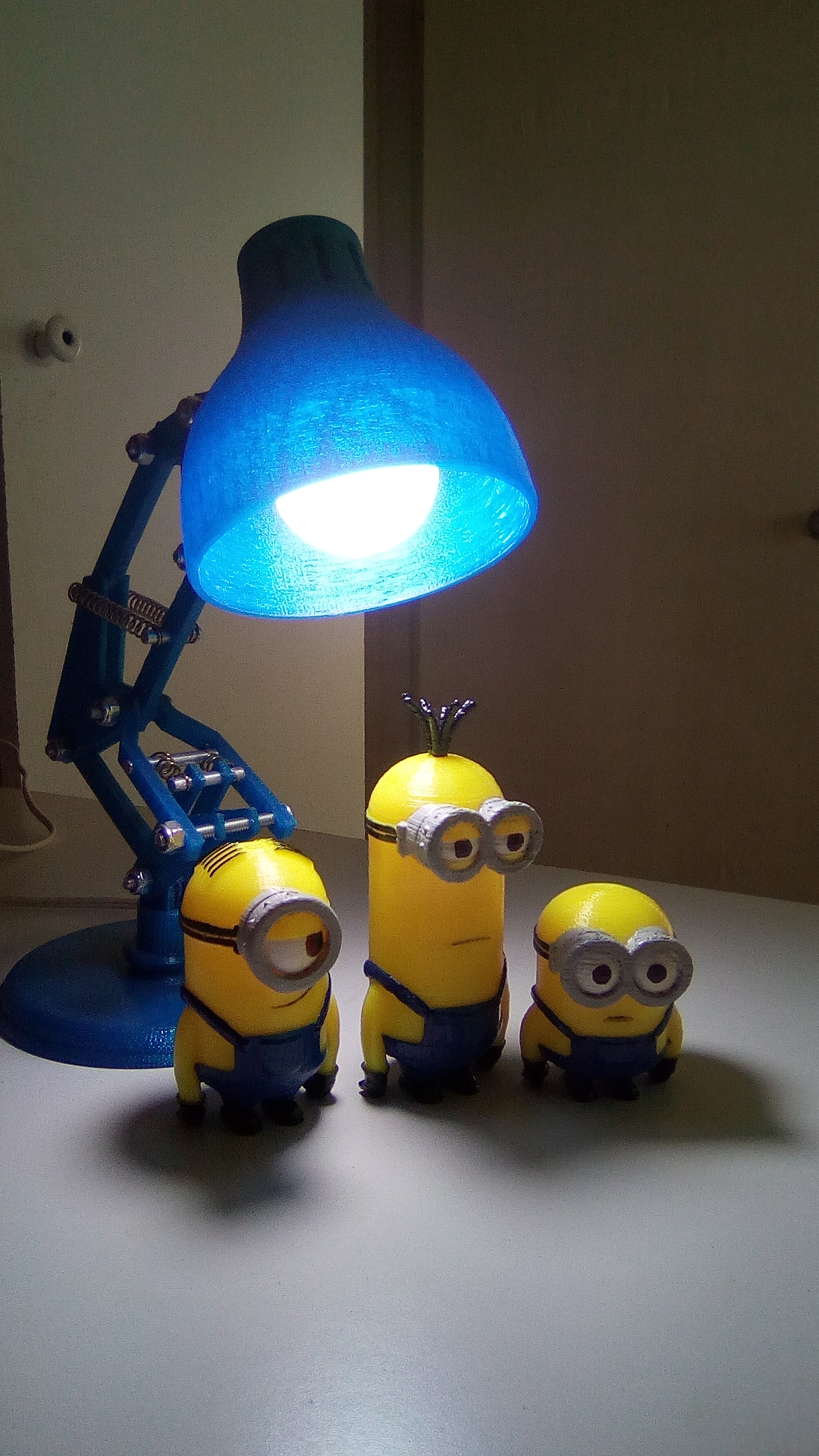 LAMPARA PIXAR