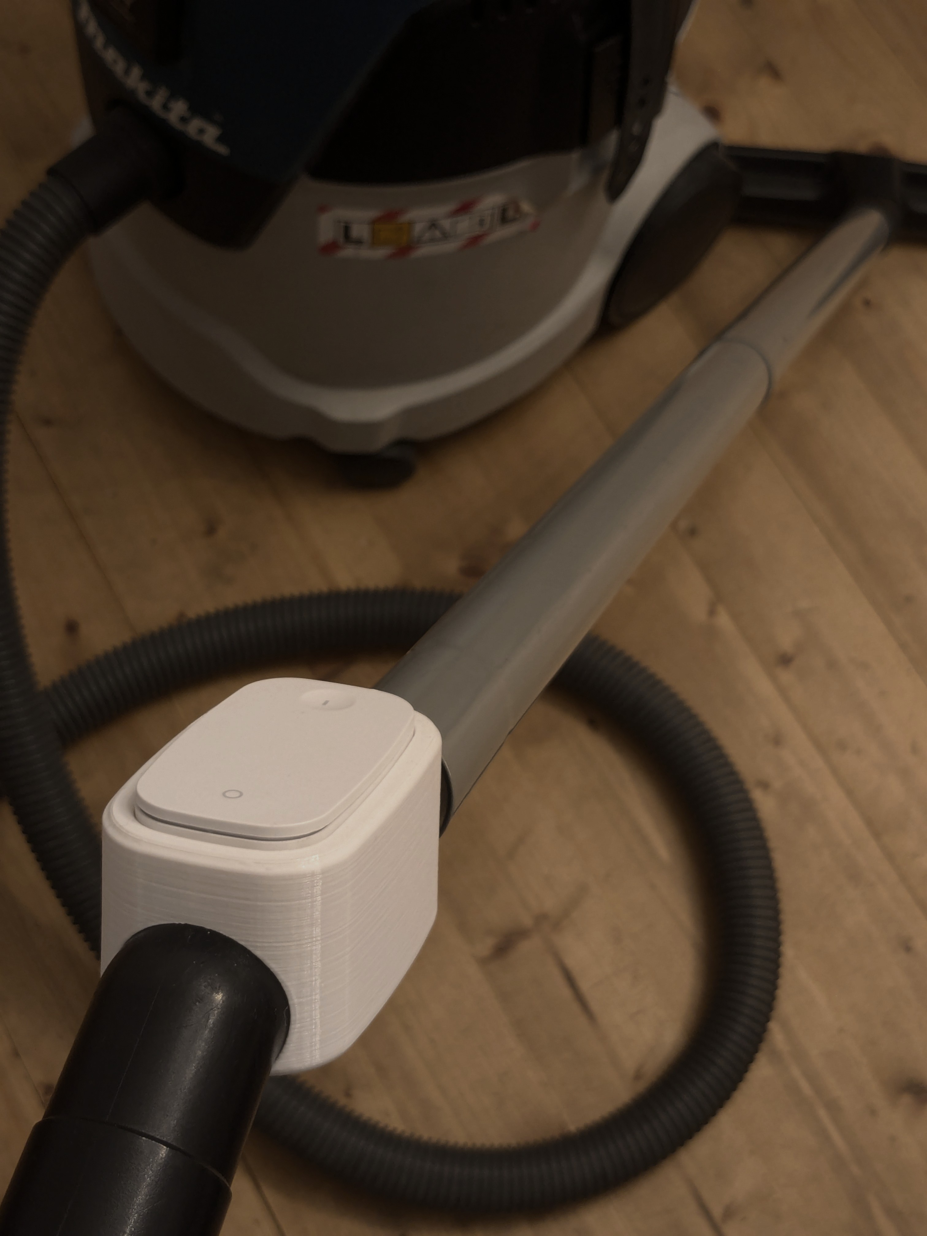 IKEA RODRET (TRETAKT)  FOR MAKITA VACUUM ADAPTER