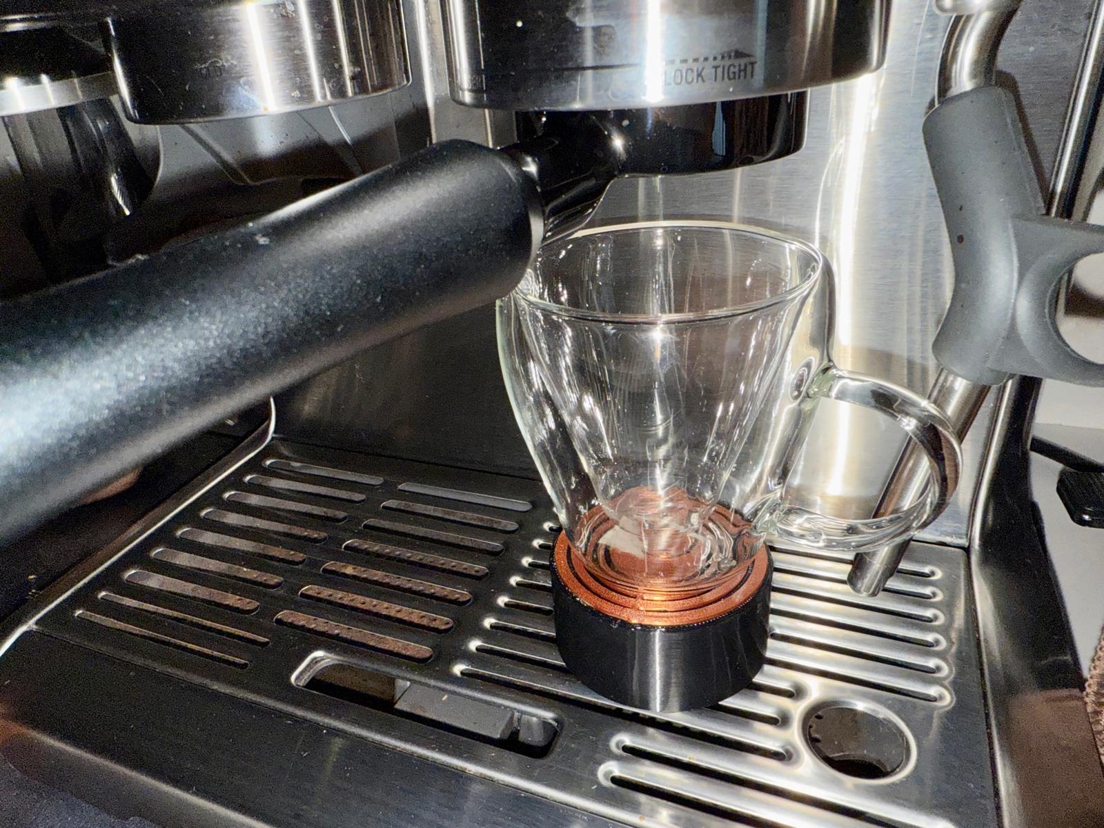 Miniatura 2 do modelo 3D Espresso cup raiser adjustable