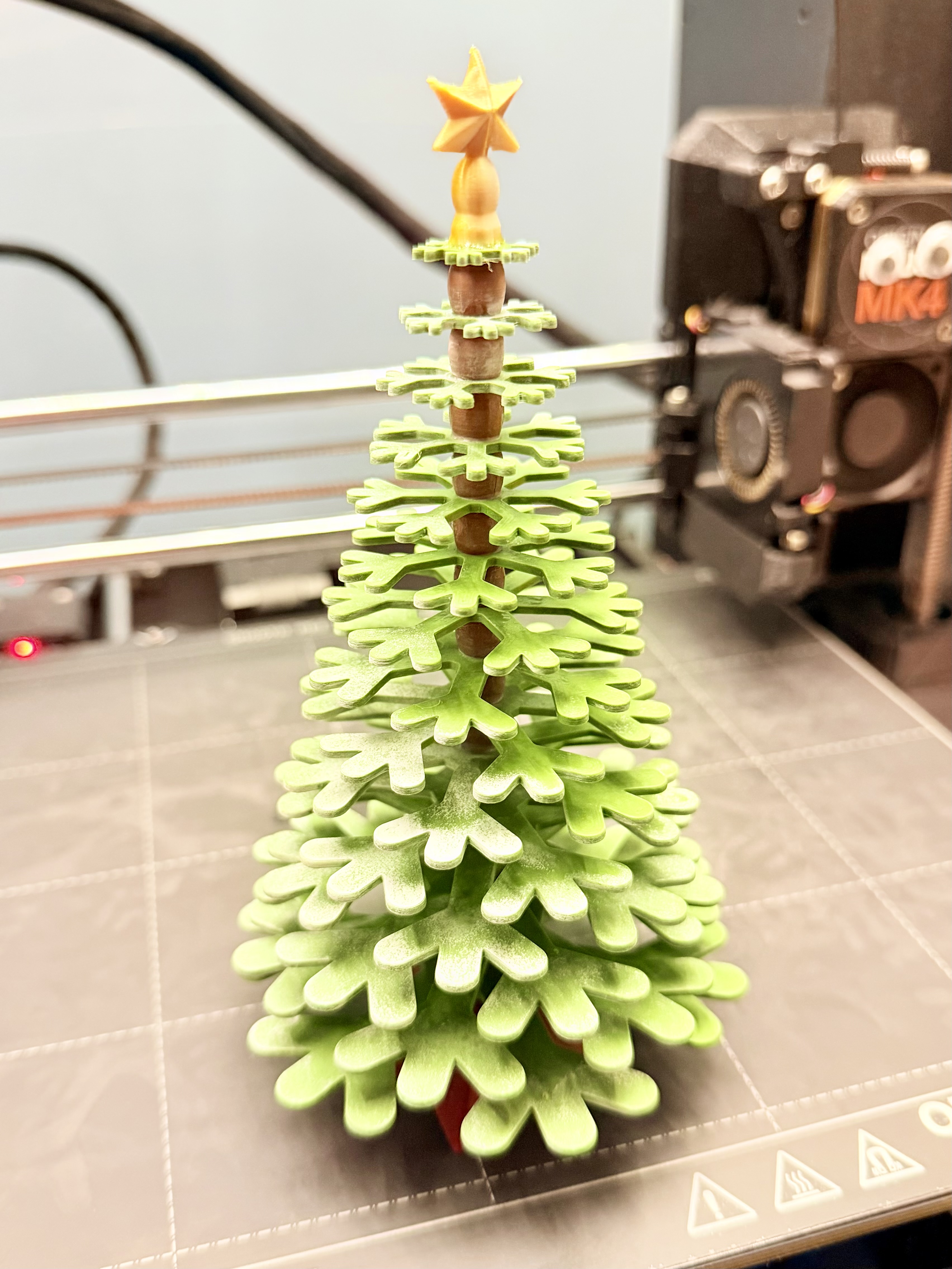 Reinforced Snowflake Christmas Tree v3 - Customizable Message