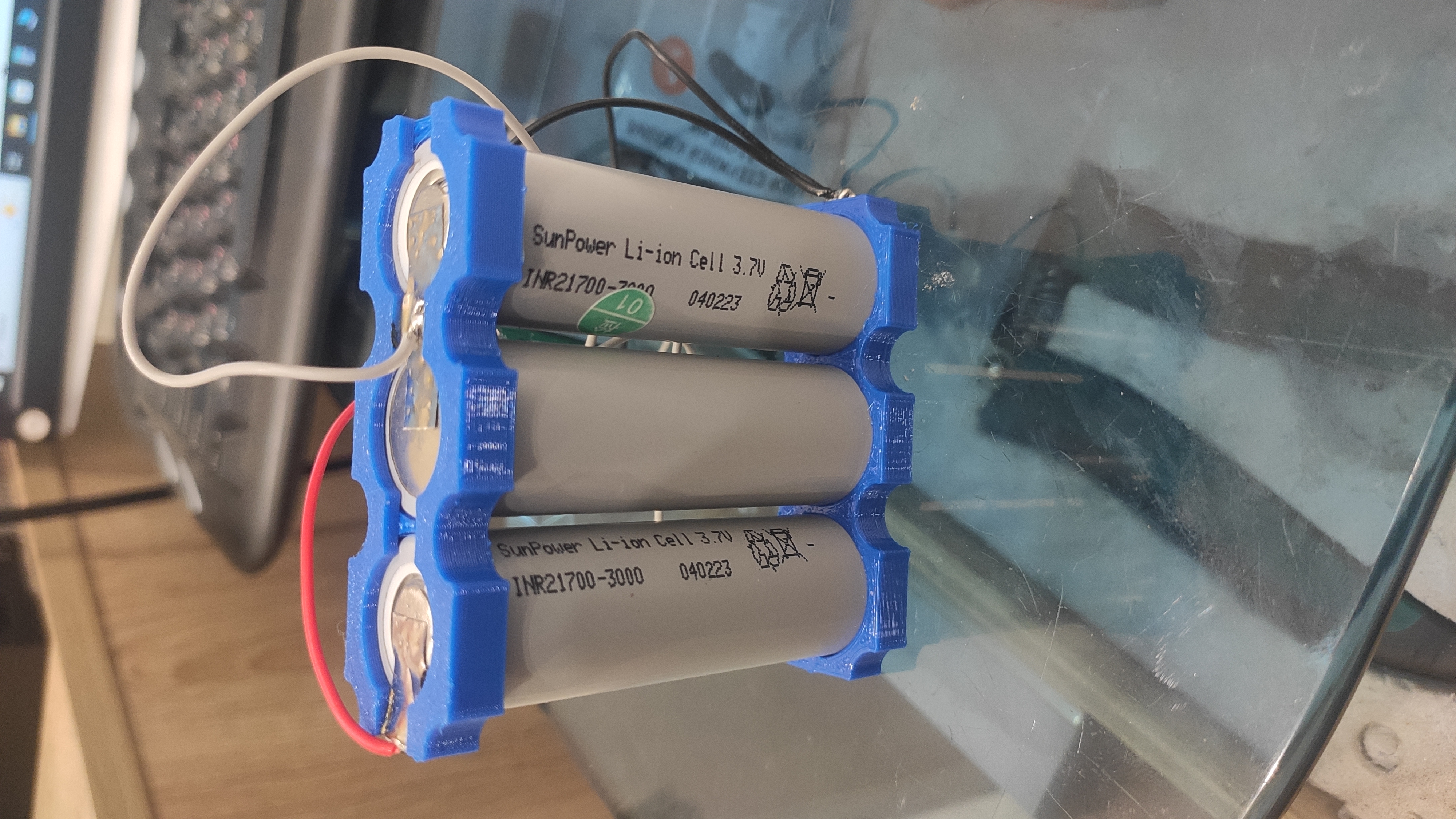 holder of 1s3p or 3s1p 21700 batteries