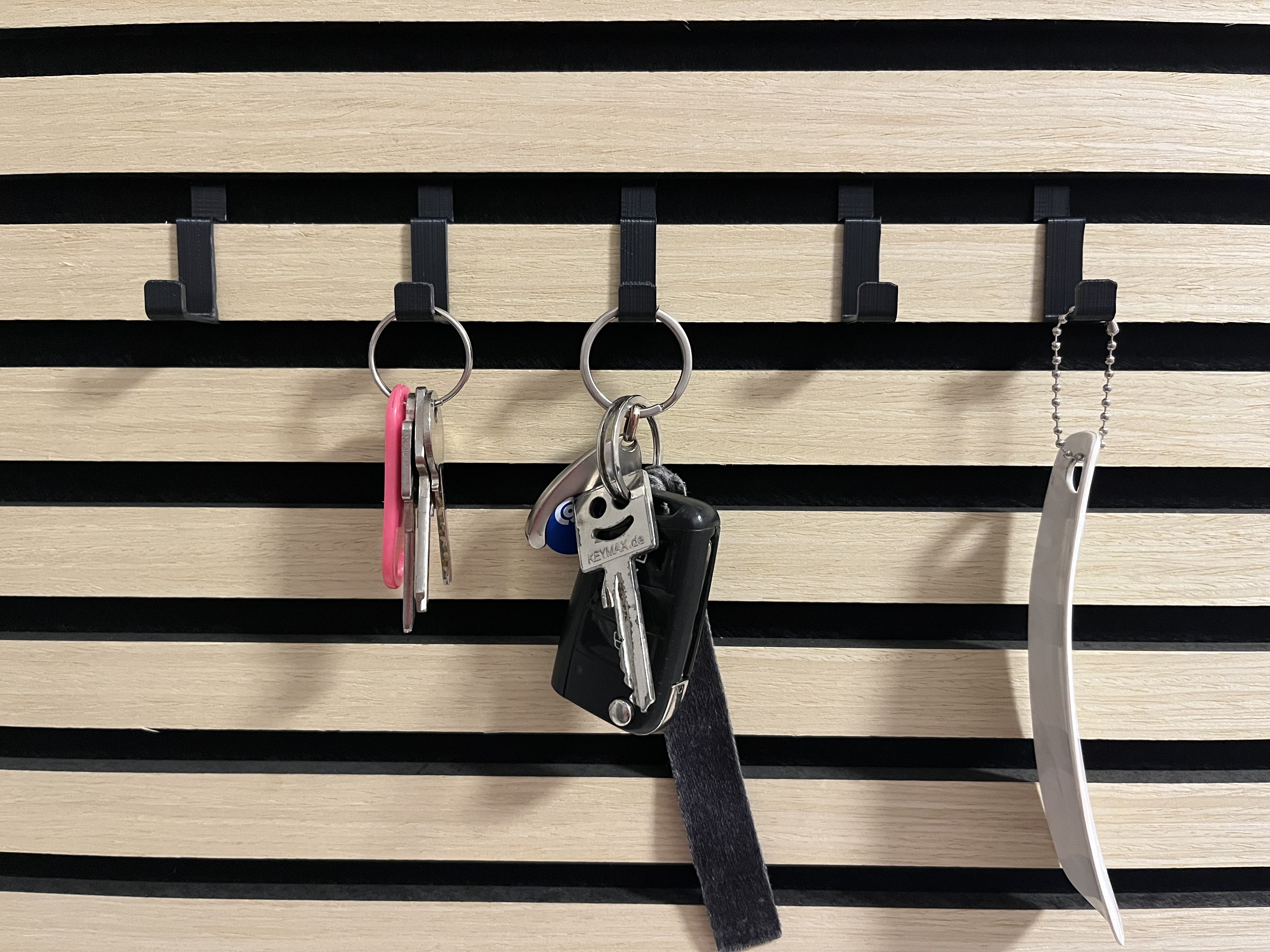 Small Hook for Acoustic Panel / schmaler Haken für Akustikpaneel
