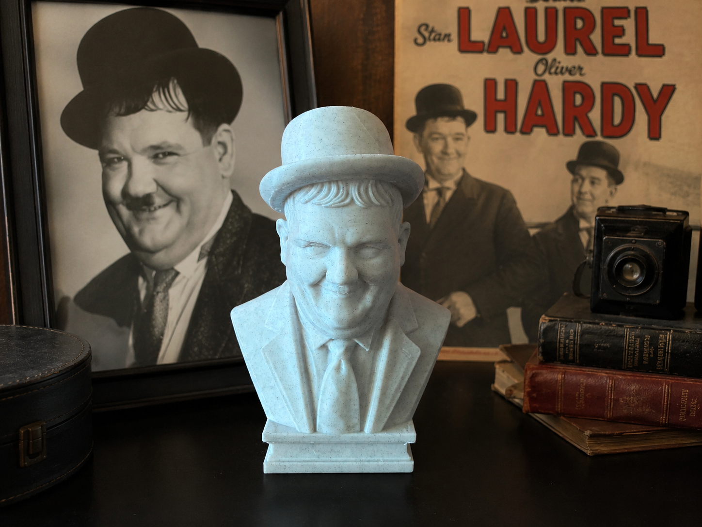 Oliver Hardy Bust