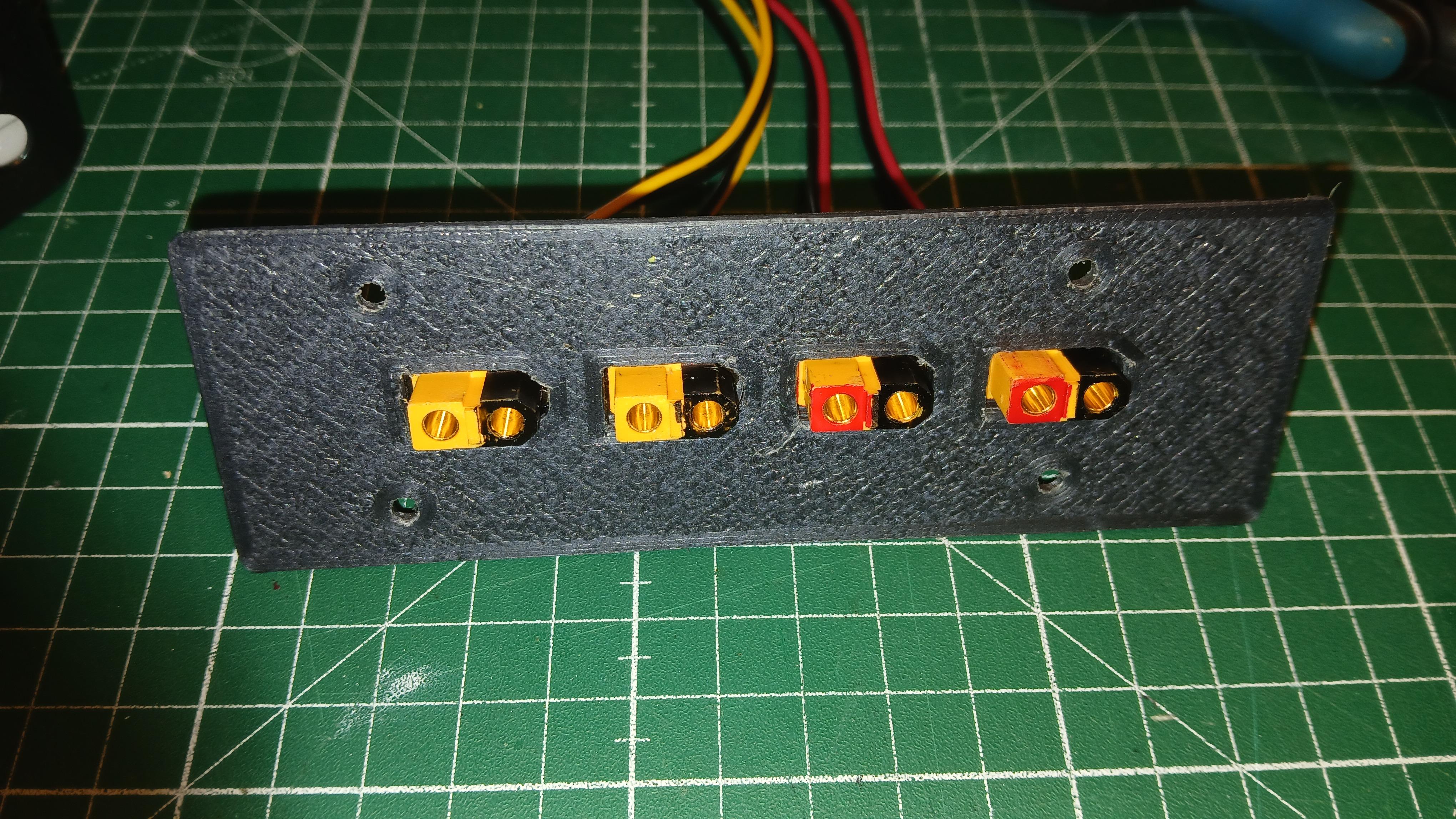 XT60 quad panel