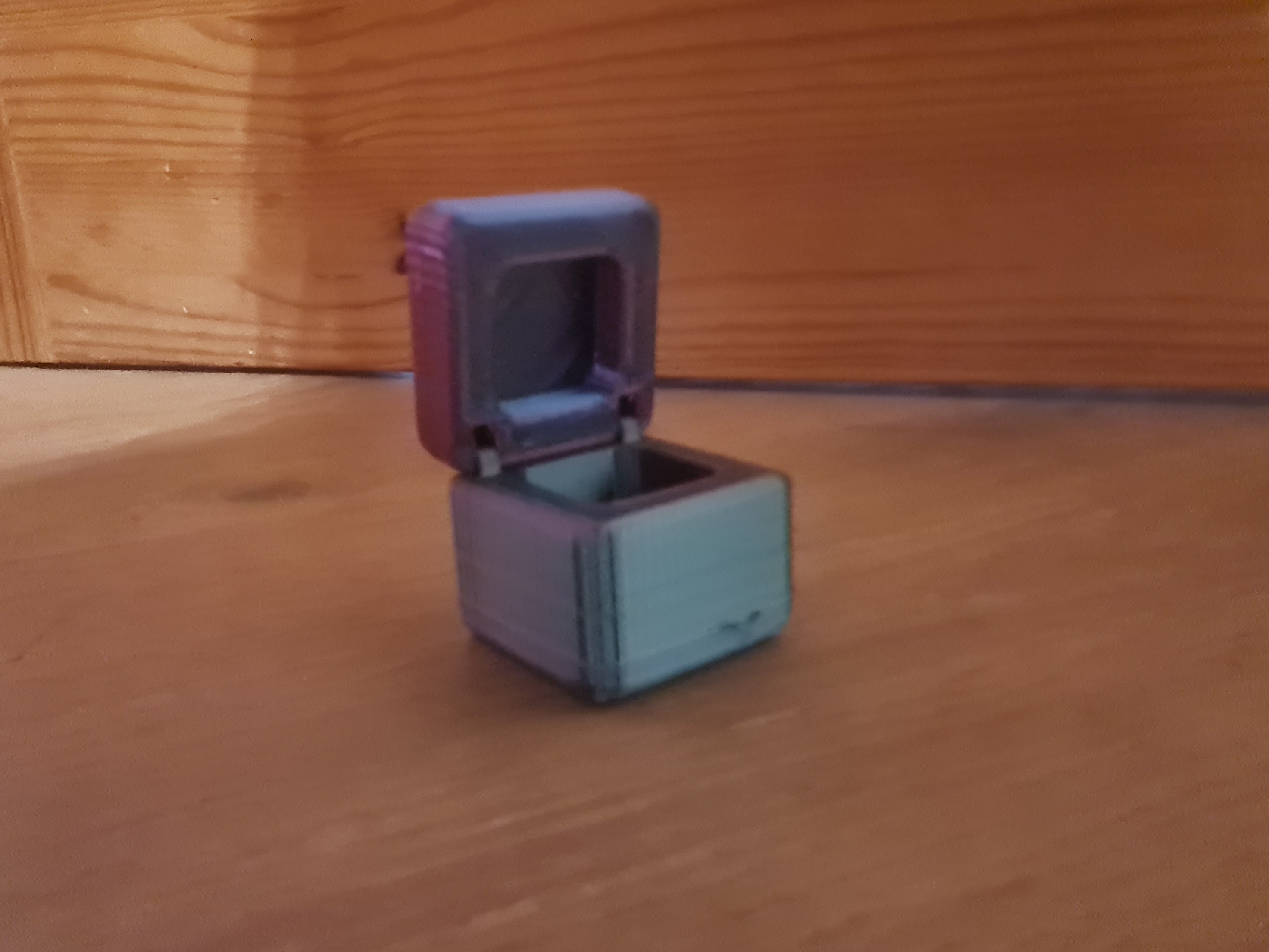 aufklabare box