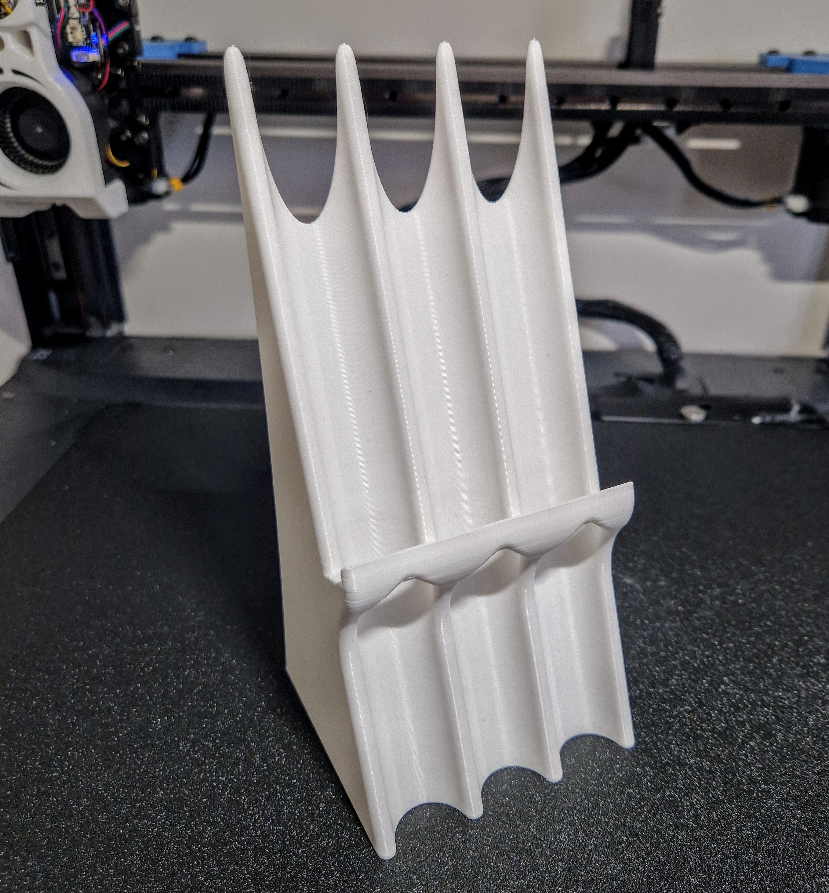 Elevated Phone/Tablet Stand