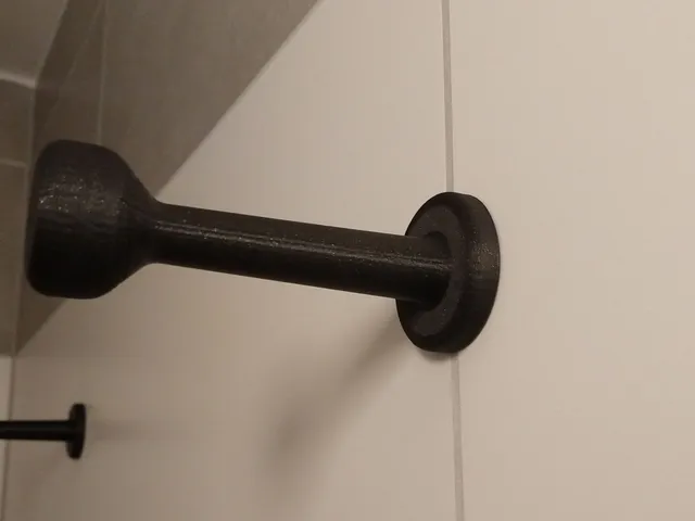 Bathroom hook v3