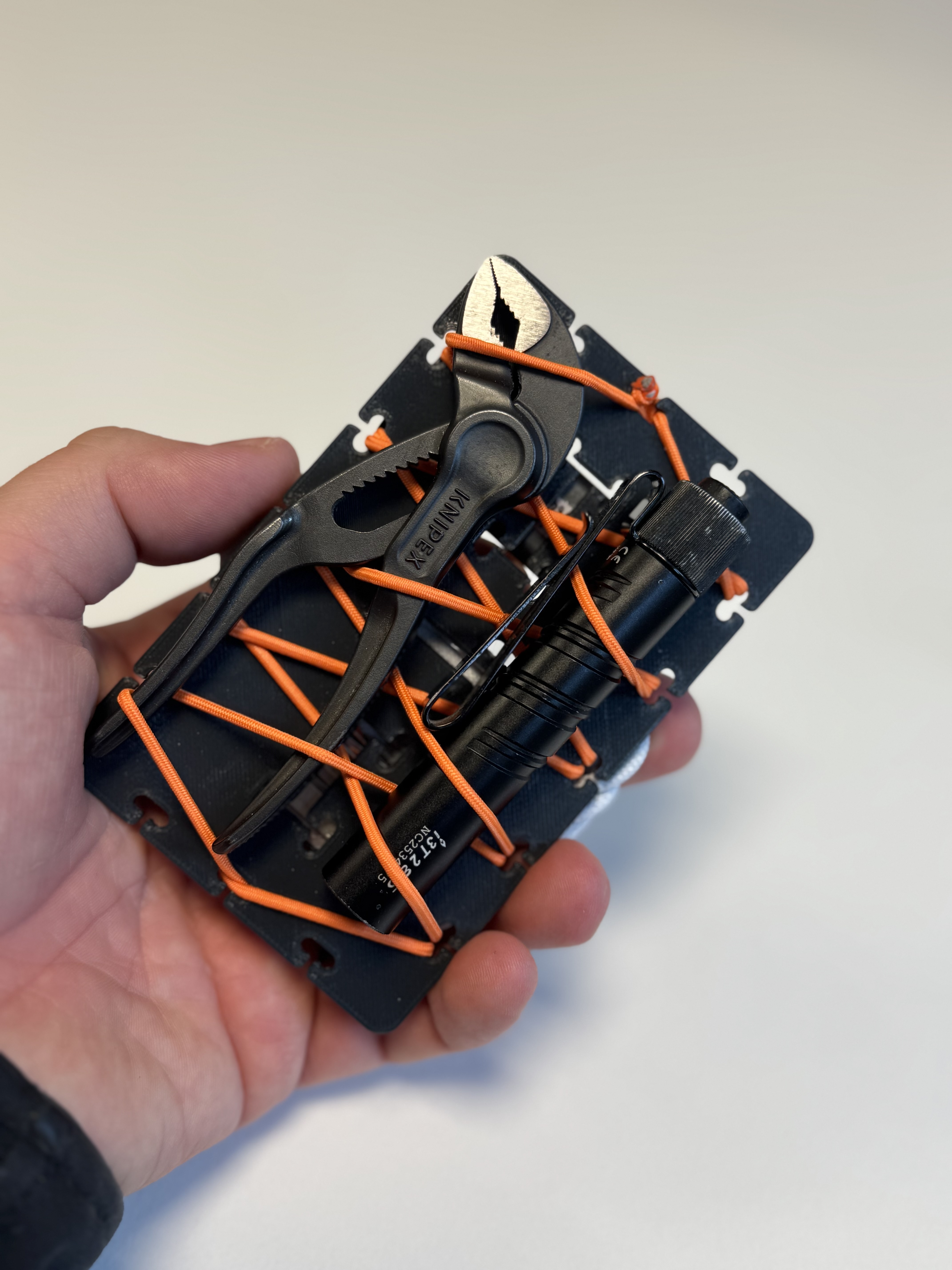 Miniatura 2 do modelo 3D EDC Rack / Tool organizer