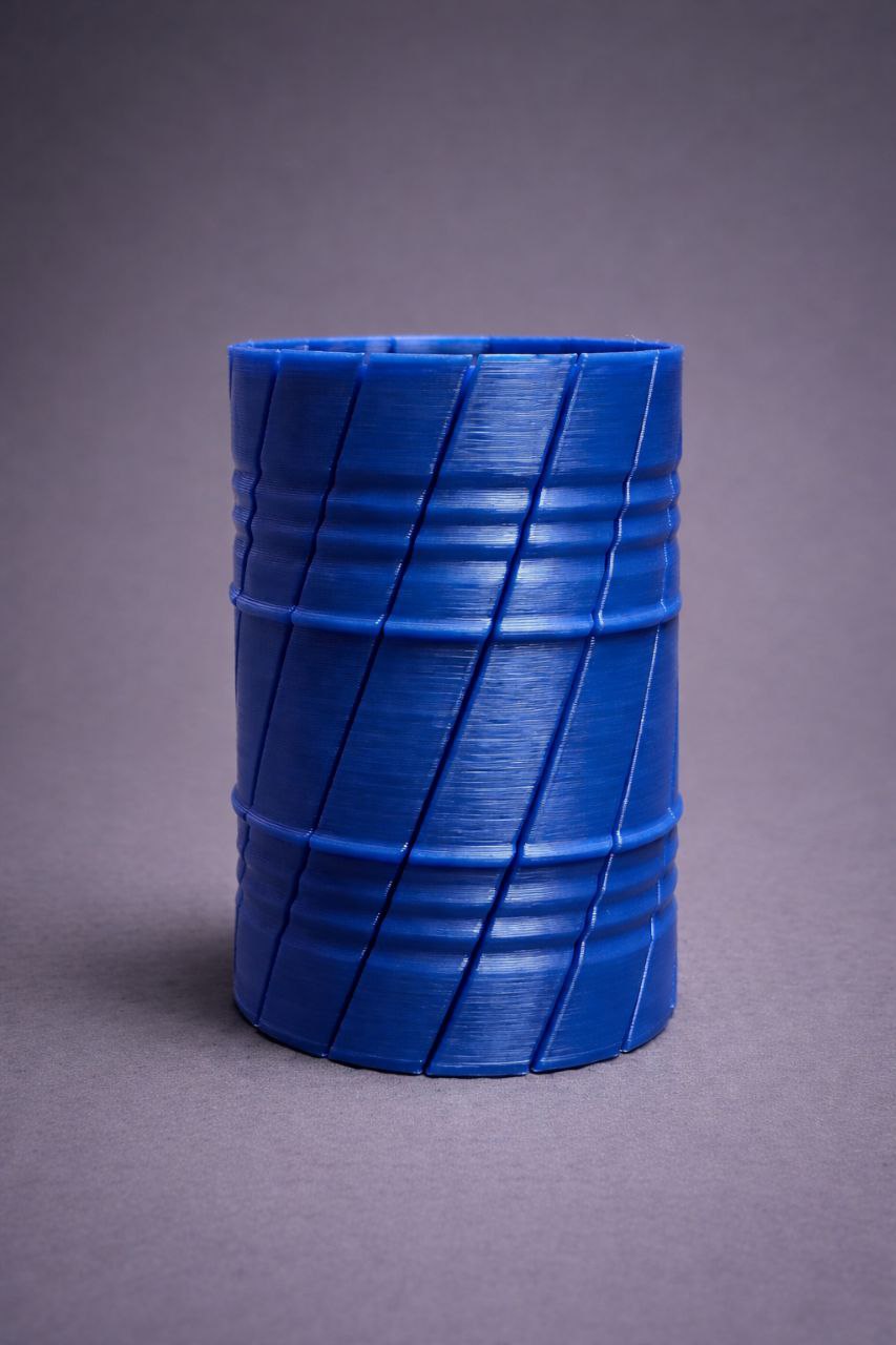 Expandable Fidget Barrel – Articulated Oil Drum Stress Toy