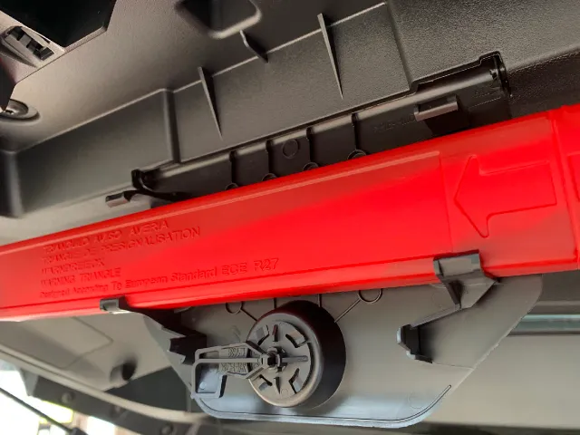 loquet de trappe triangle de signalisation citroen c5