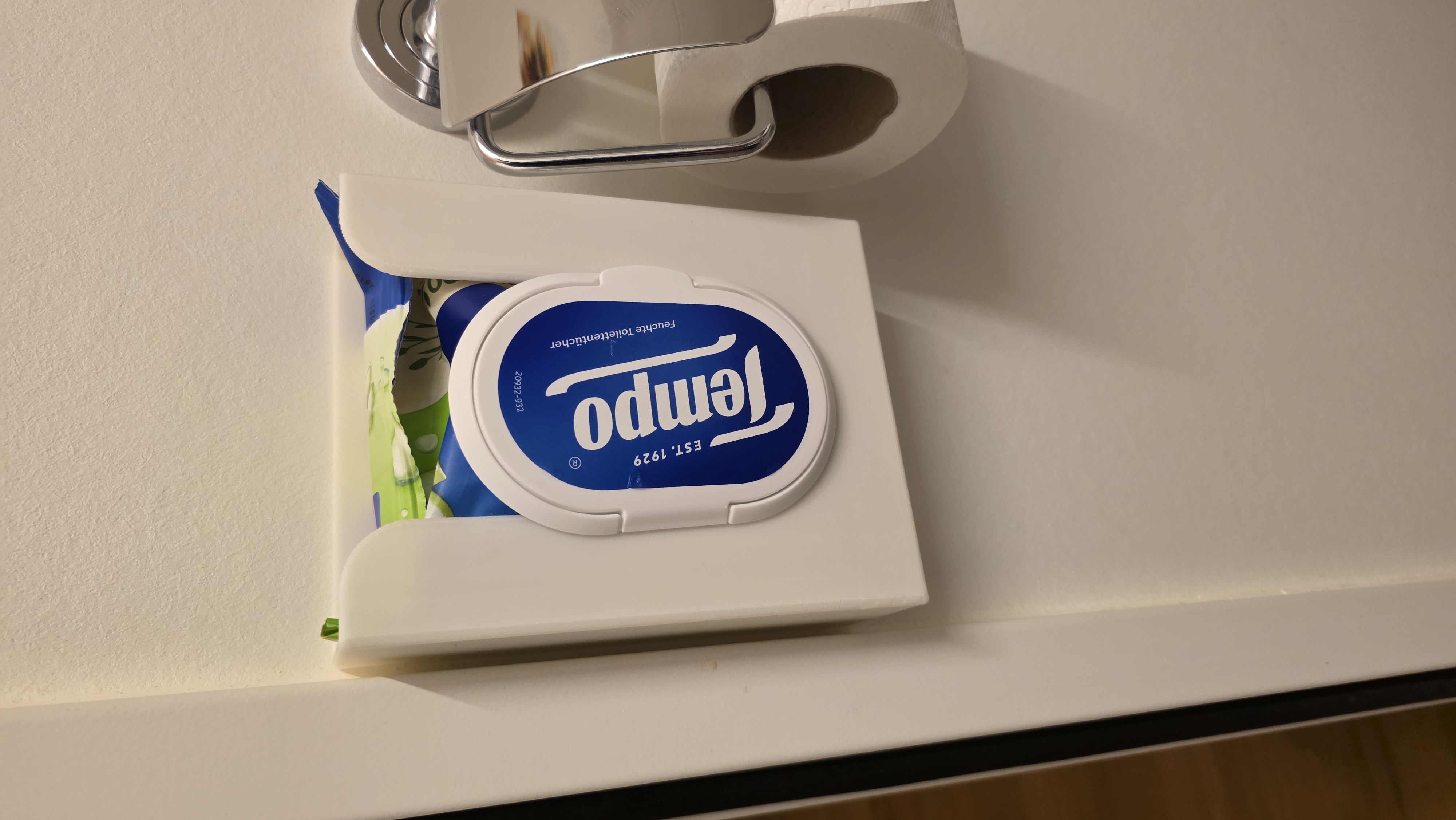 Simple Wet Wipes Holder