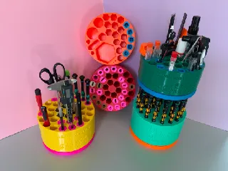 (R)evolution Organizer