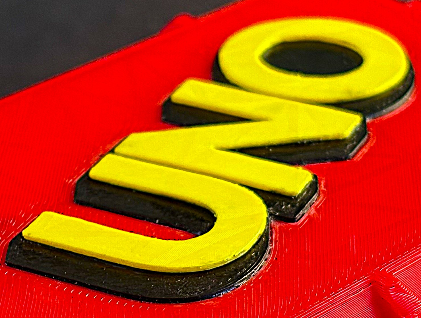 Separate UNO letters and background for gluing onto lid.