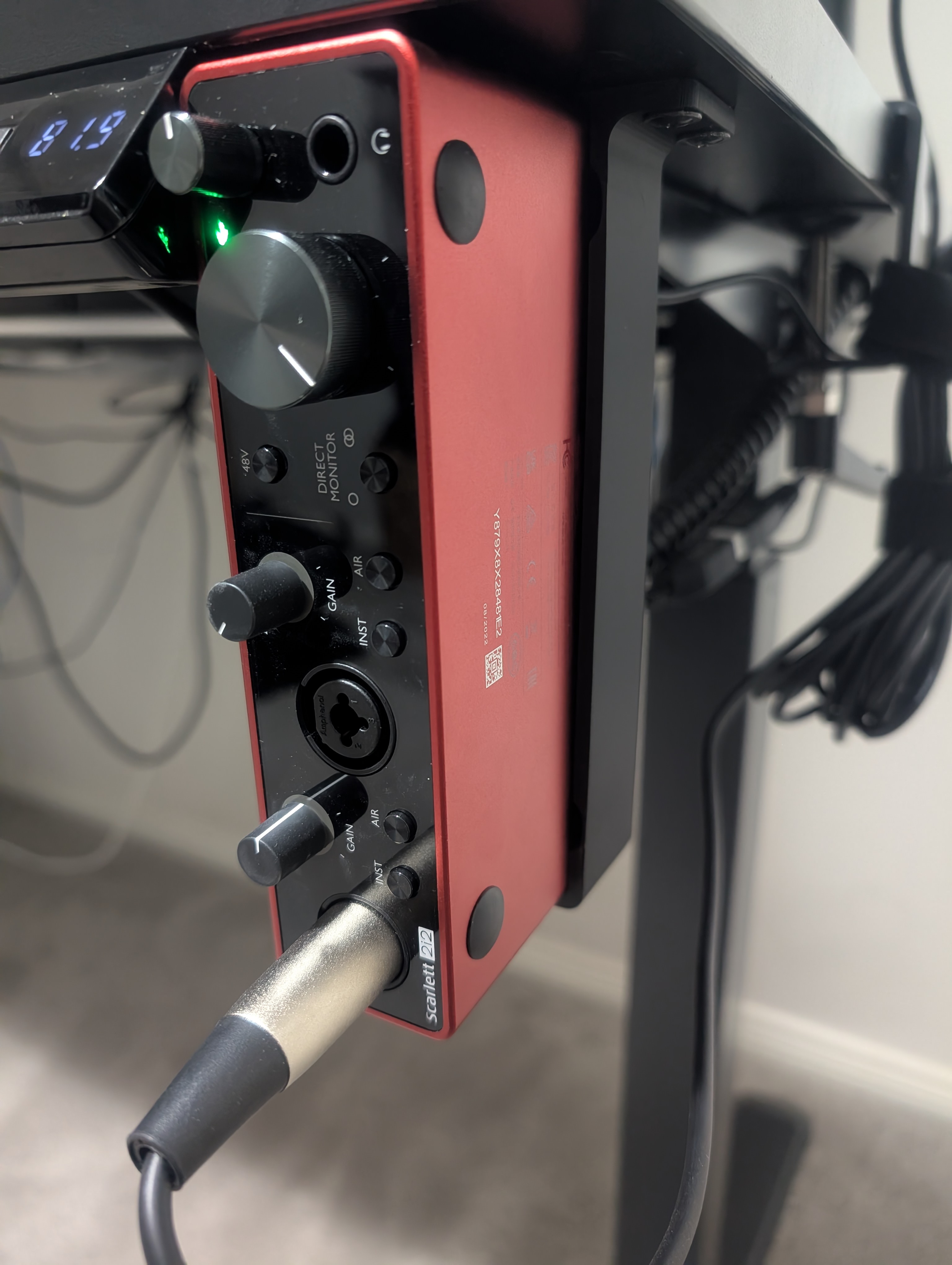 Focusrite Scarlett 2i2 underdesk vertical mount
