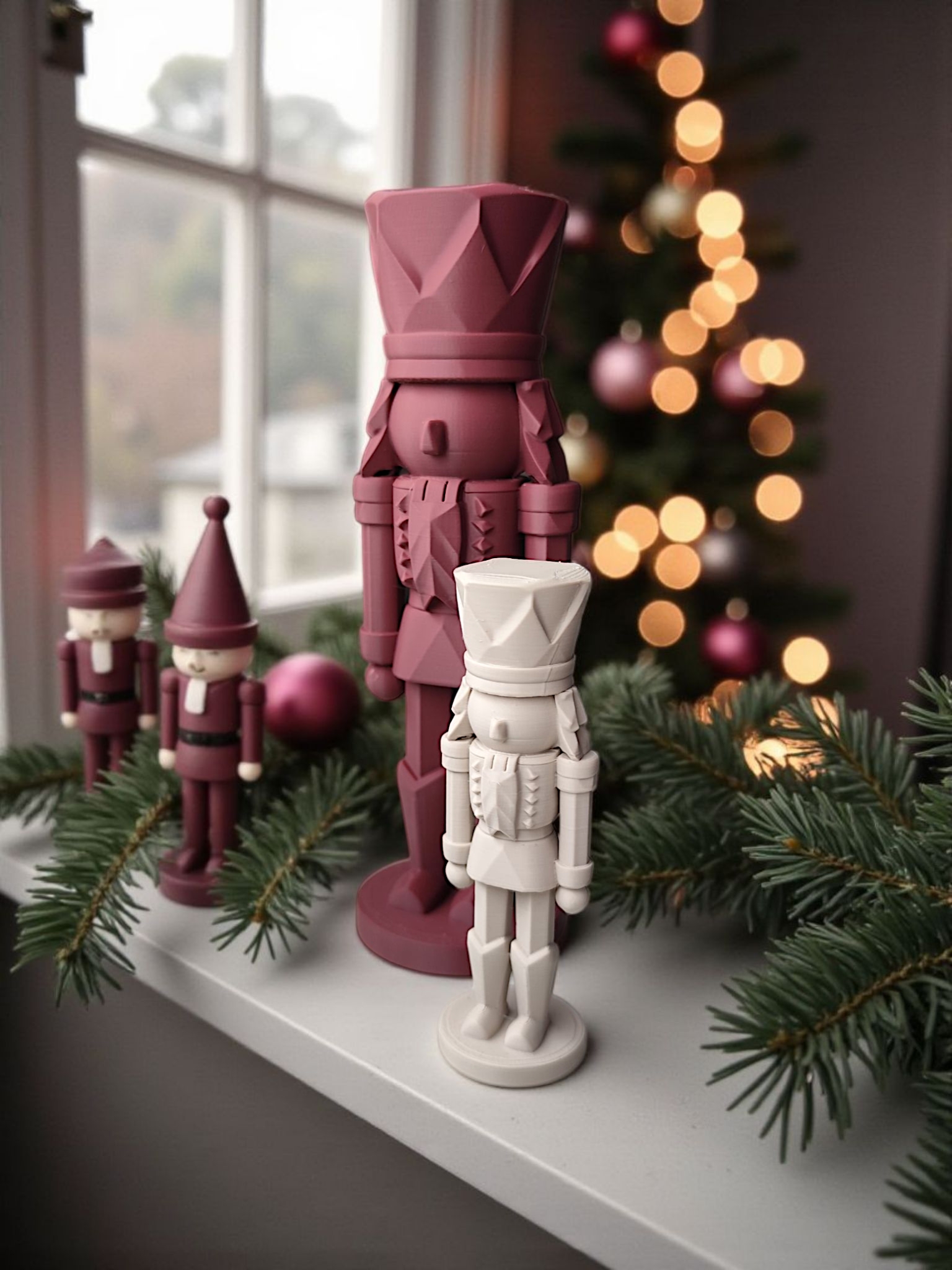 Modern Nutcracker Decoration — miniatura 2