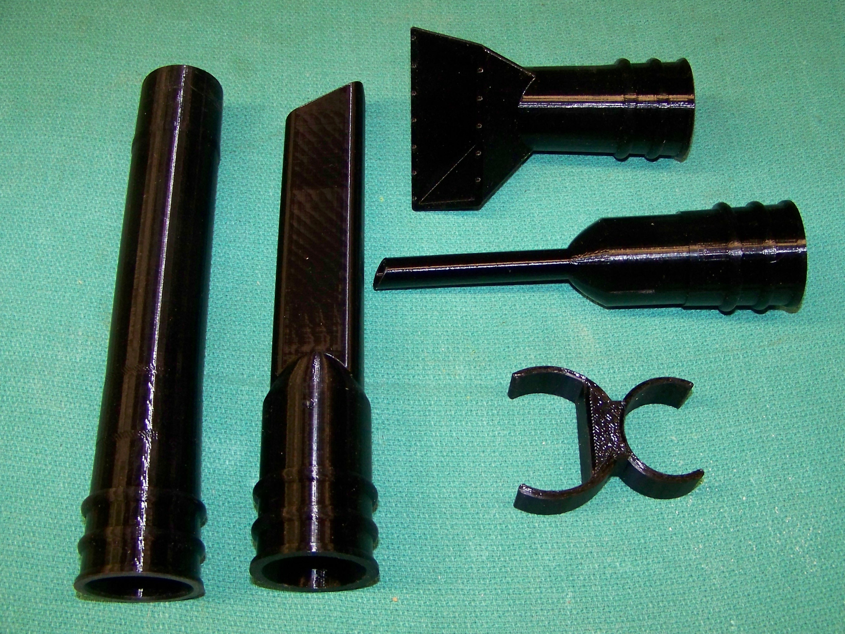 DeWalt DCV517, DCV580 Vacuum Hose Attachment Tools or other hose end around 32mm or 1-1/4"