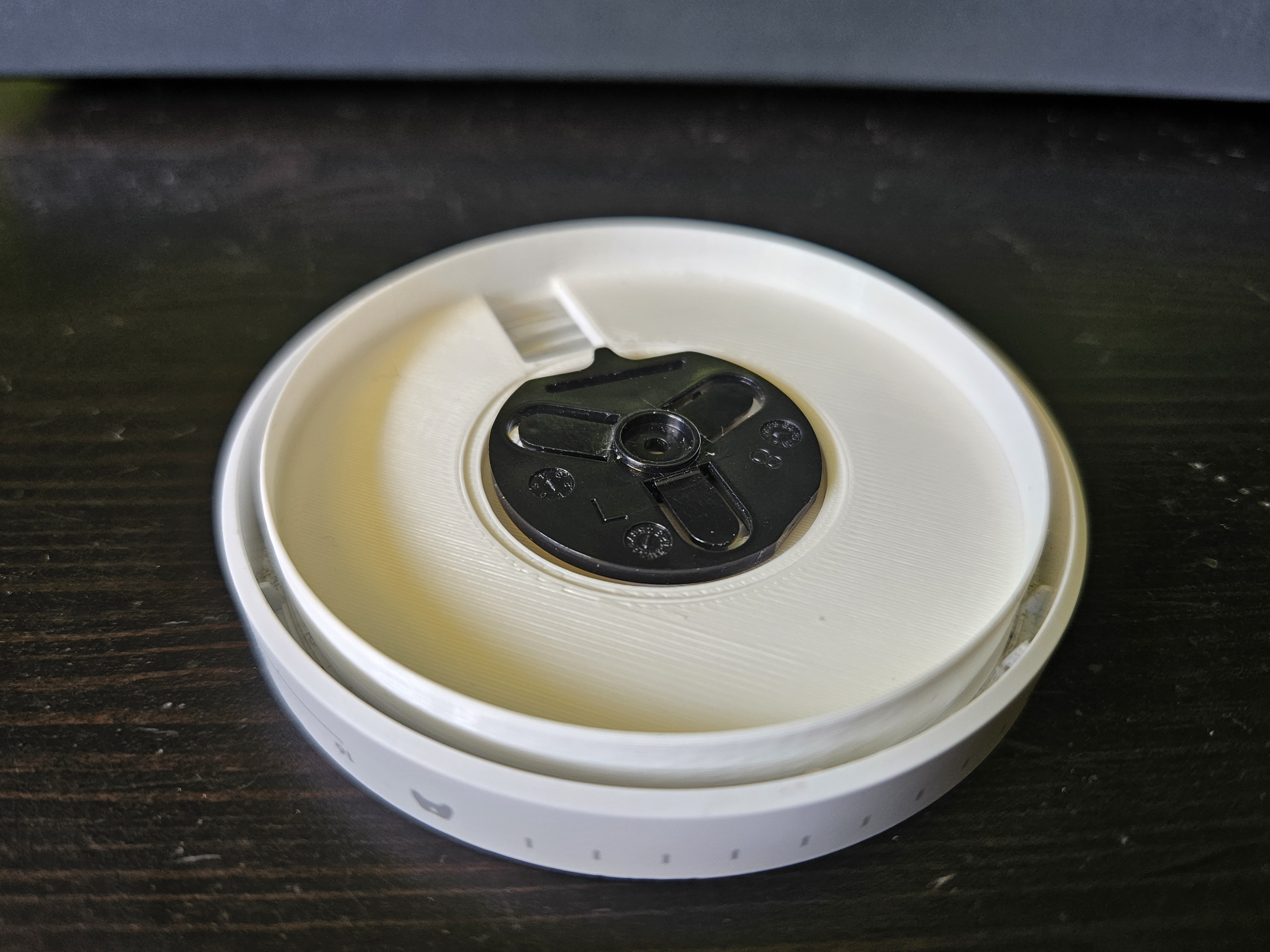 Xbox / Starfield Headphones ear part ( the plastic one tahat can break easy )