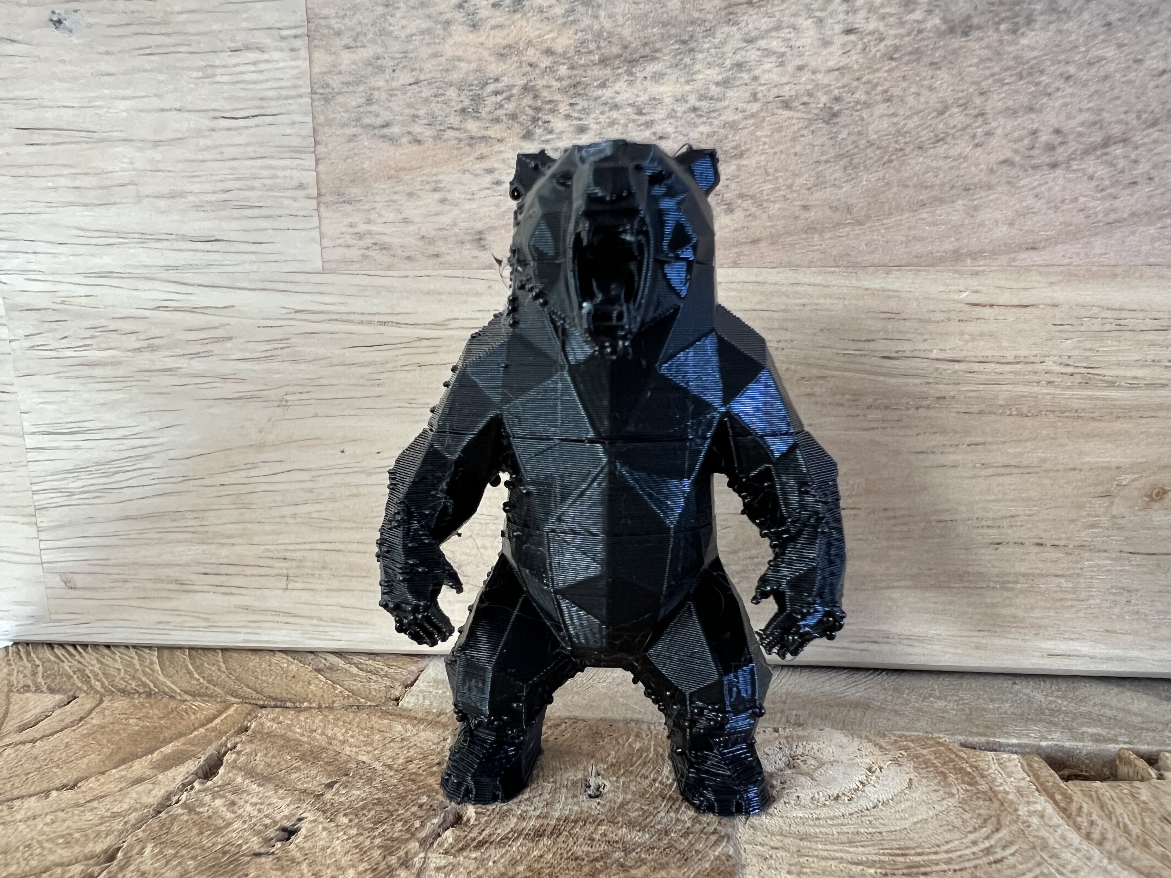 Miniatura 2 do modelo 3D Angry Bear