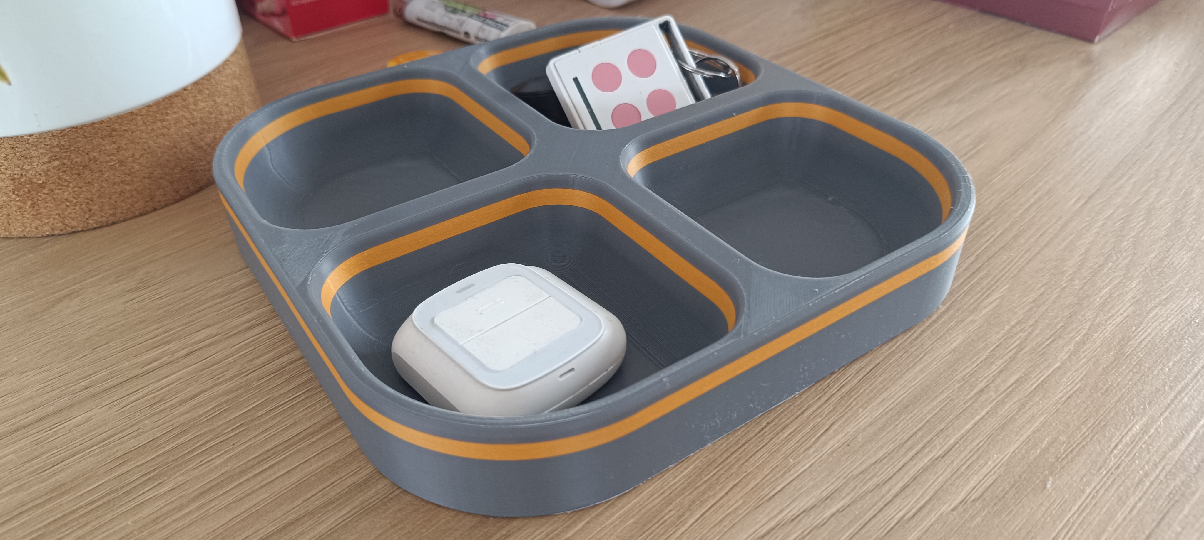 Tray for small items