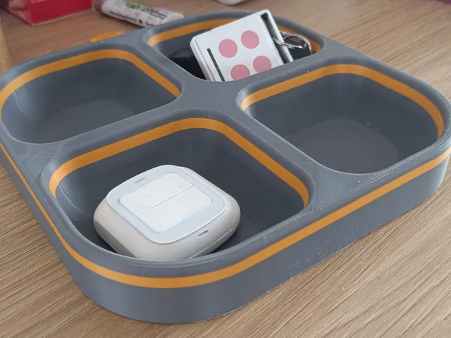 Tray for small items