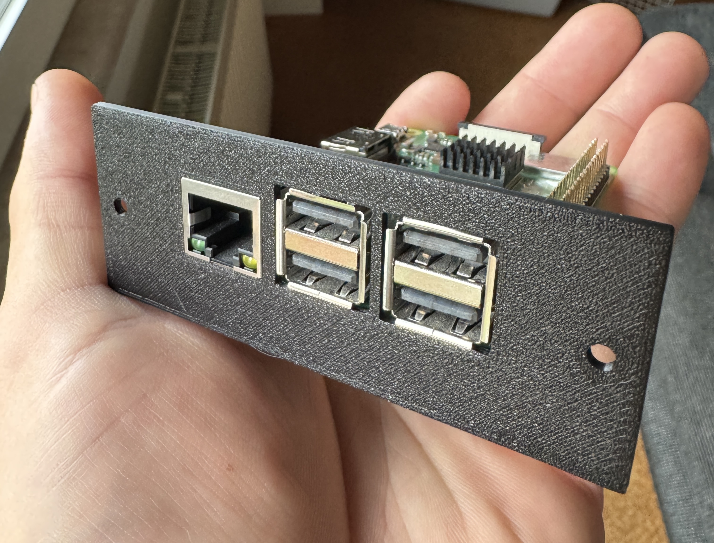 1U 19” Rack Mount for up to 4x Raspberry Pi (Model 1–3 & 5 Compatible, HAT+ Ready)