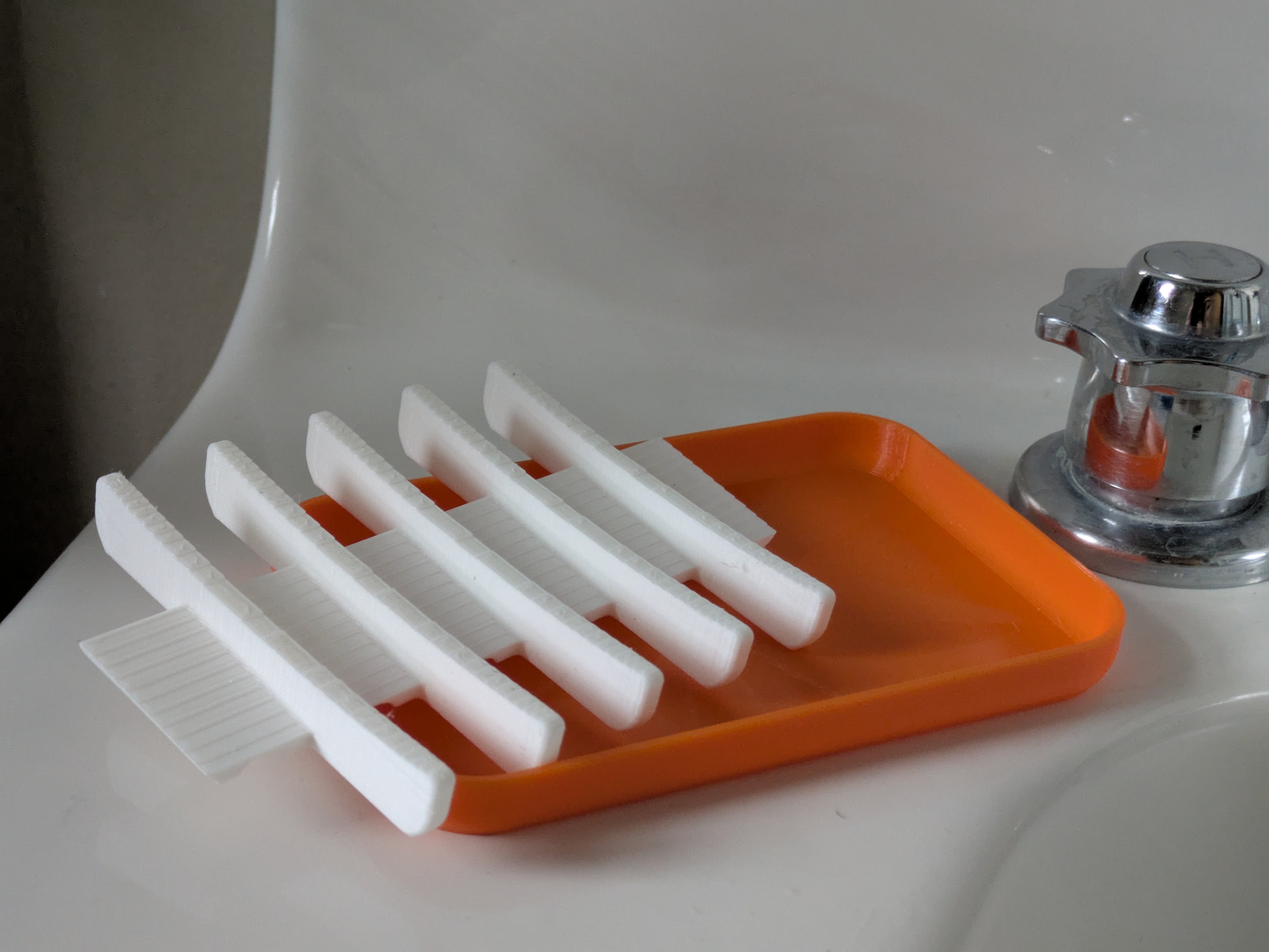 Miniatura 5 do modelo 3D Soap/Sponge Dish w/ Removable Insert