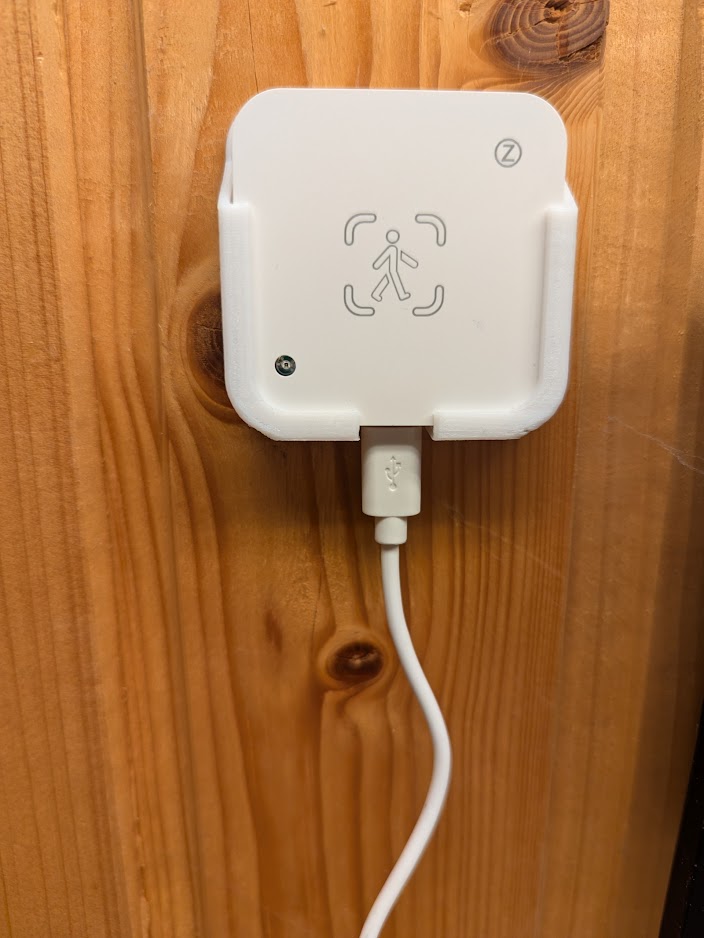 Tuya ZY_ZHPS01 presence sensor wall mount