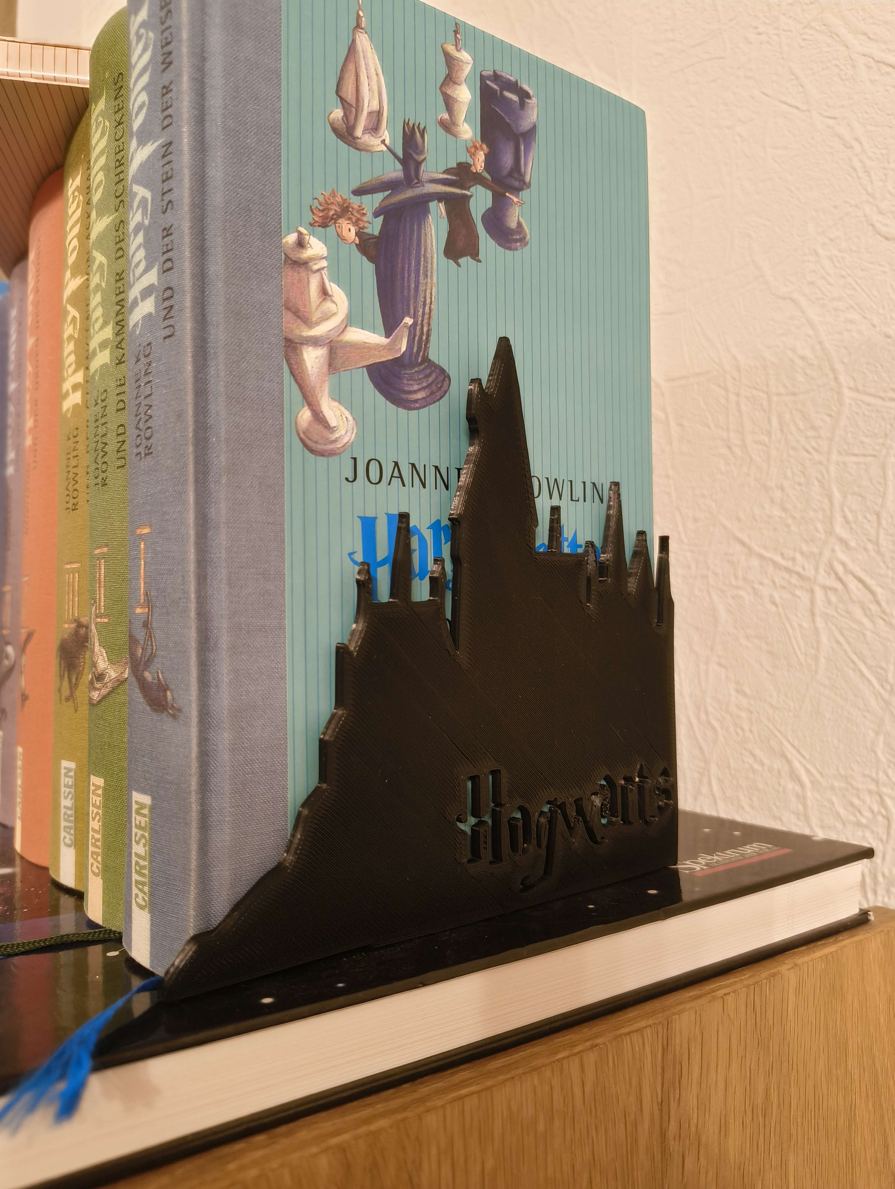 Hogwarts bookstand