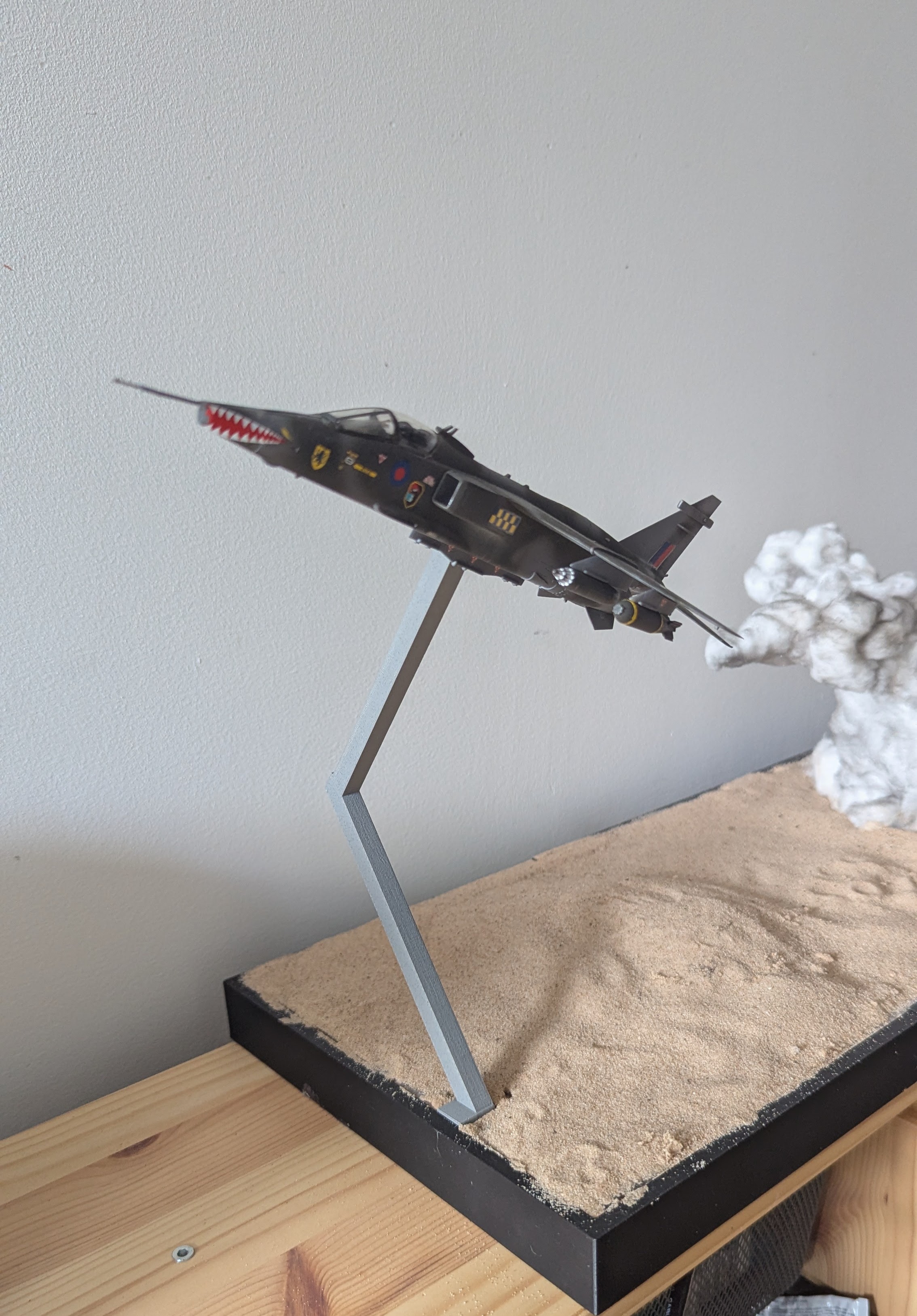 Diorama plane stand