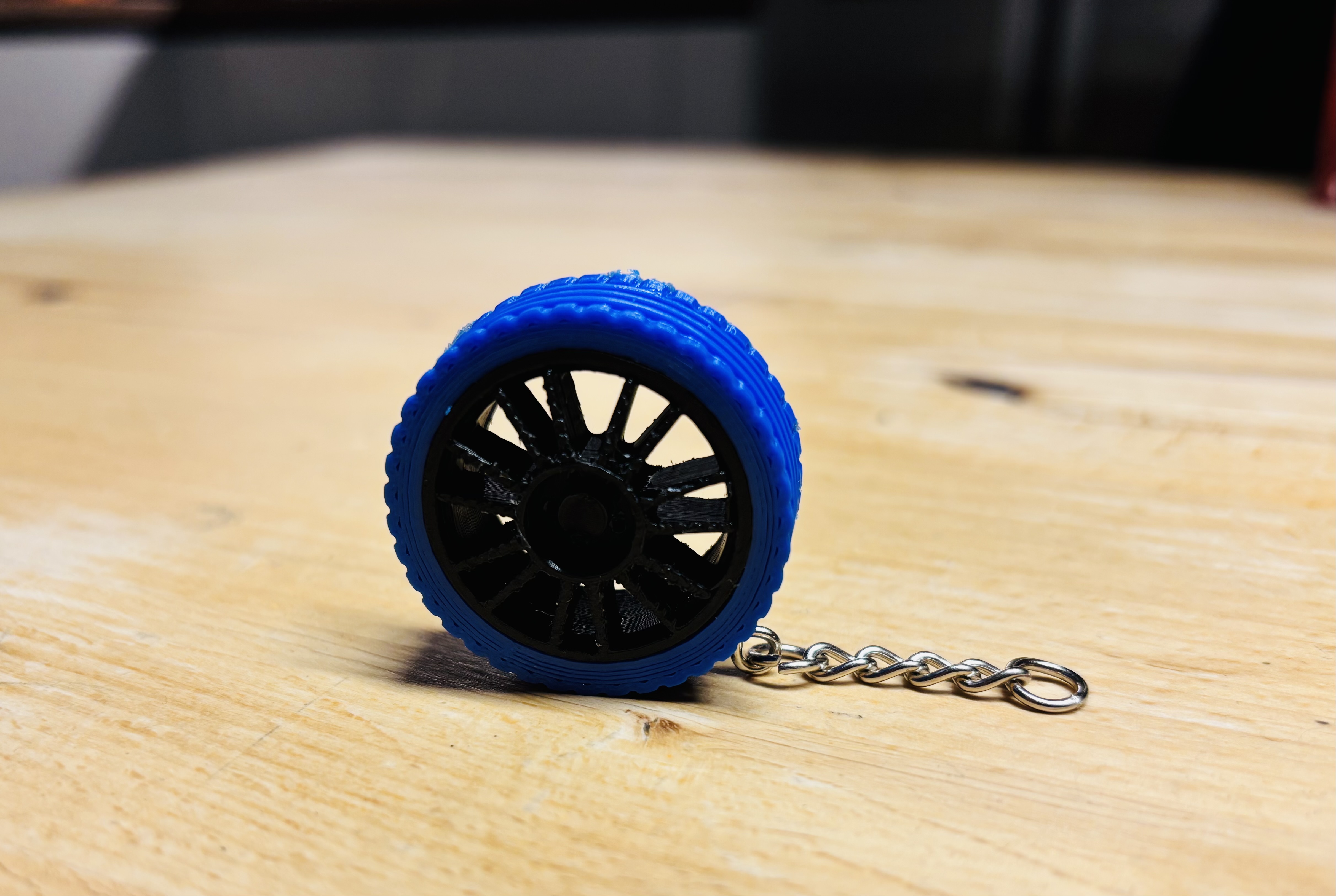 car wheel keychain, car tire keychain