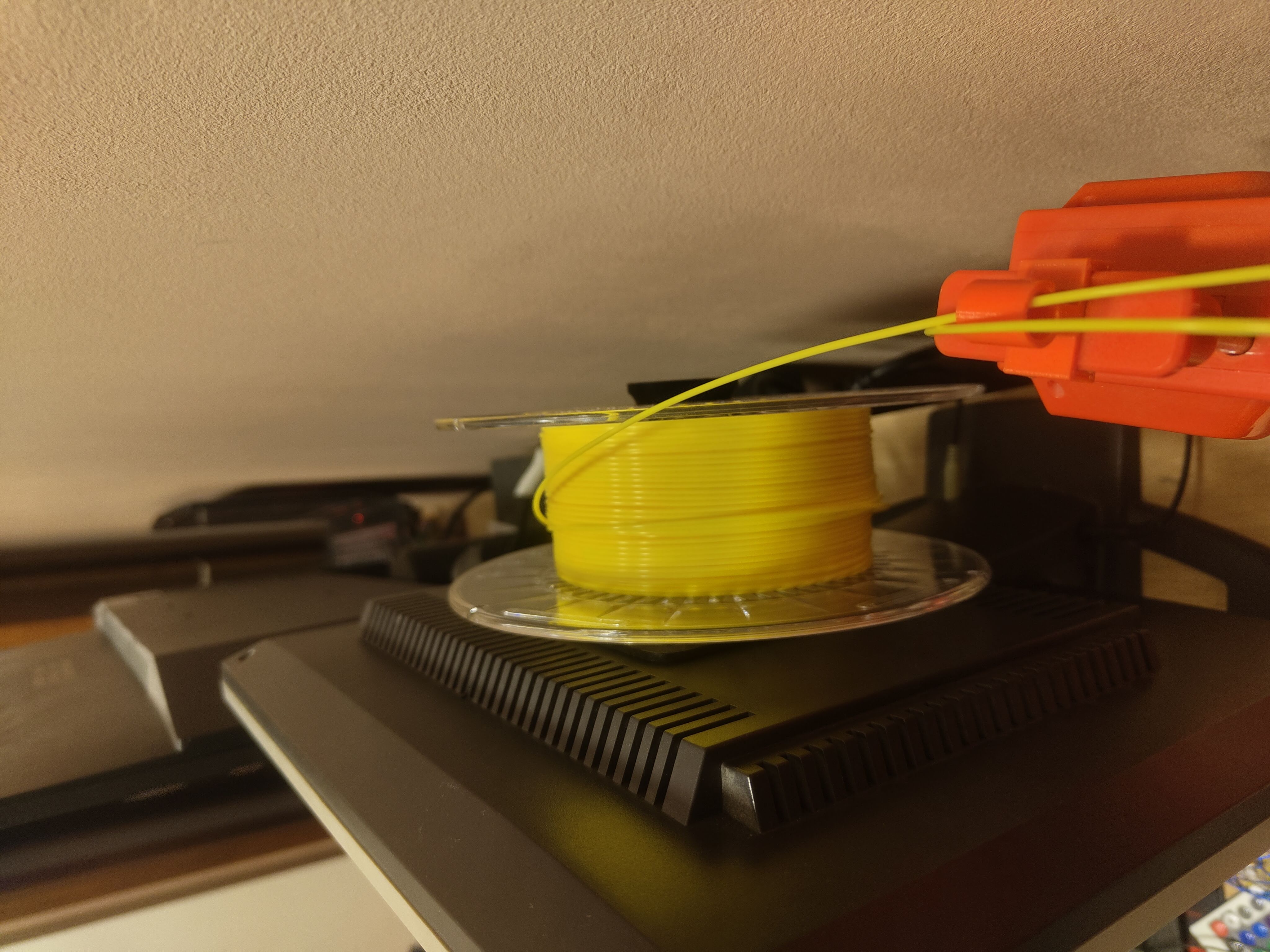 VESA 100; 75 filament holder