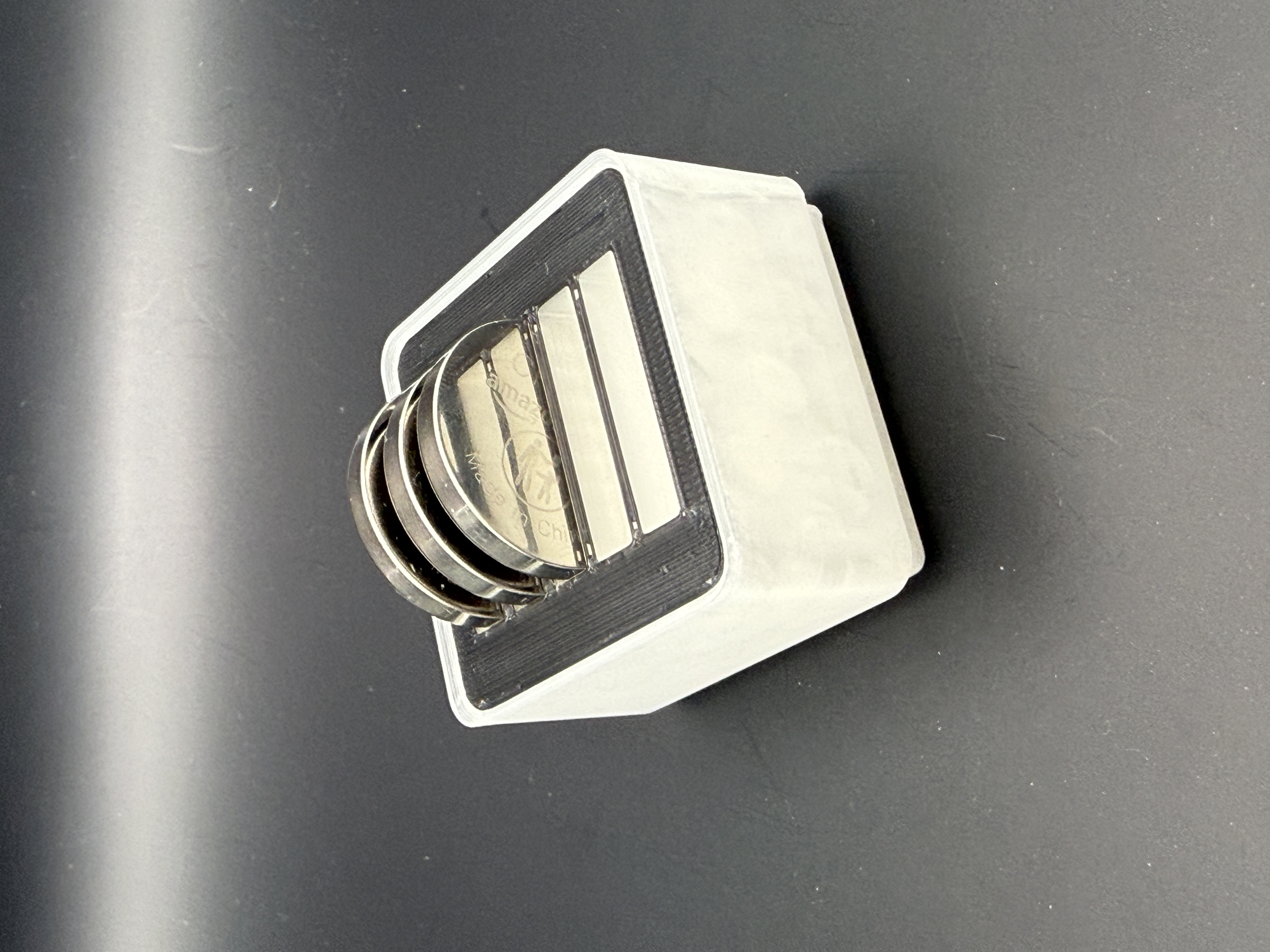 Gridfinity Bin 1x1 – CR2450 Battery Holder