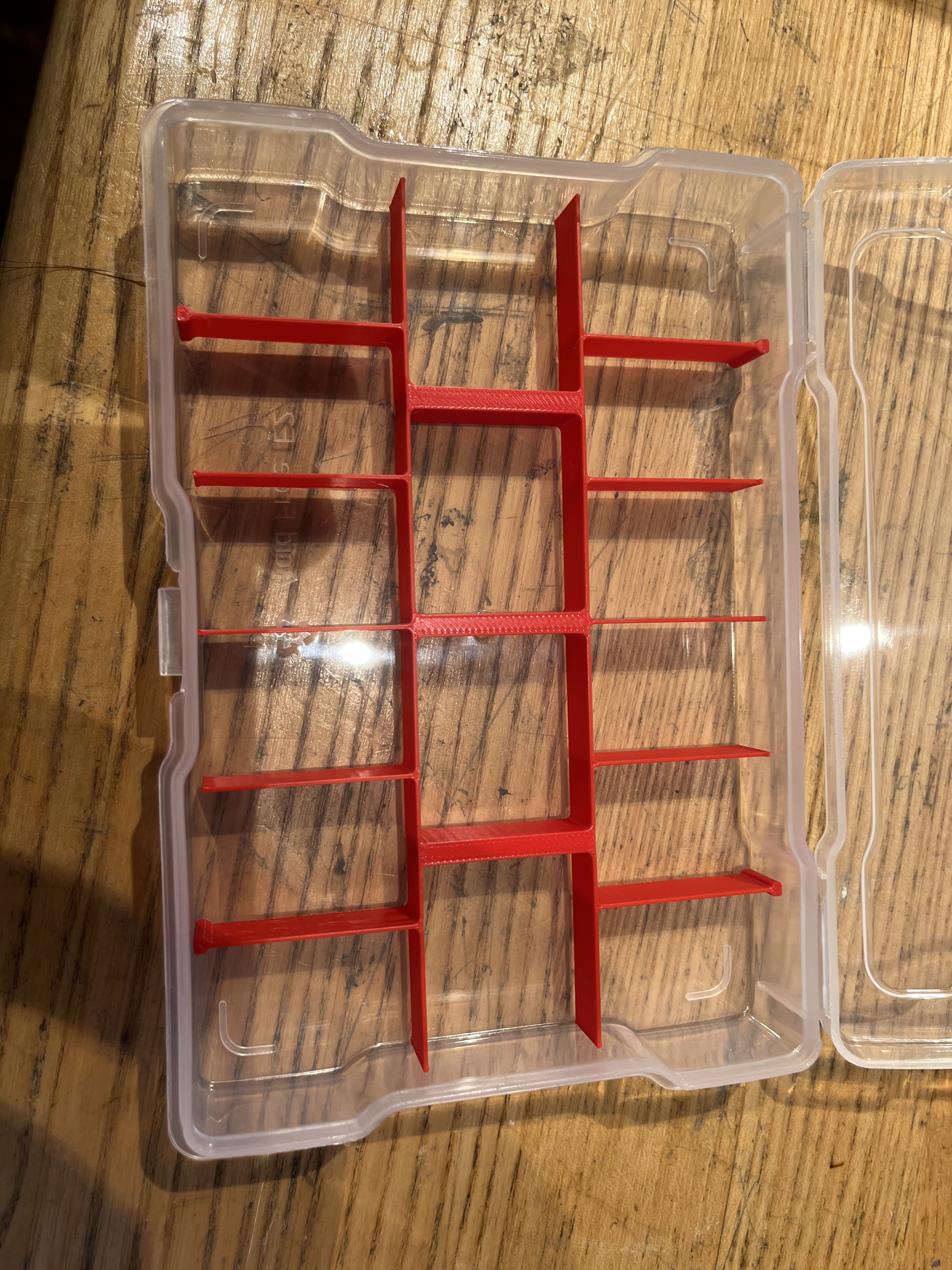 Box divider (4x6 photo) for ionic compound