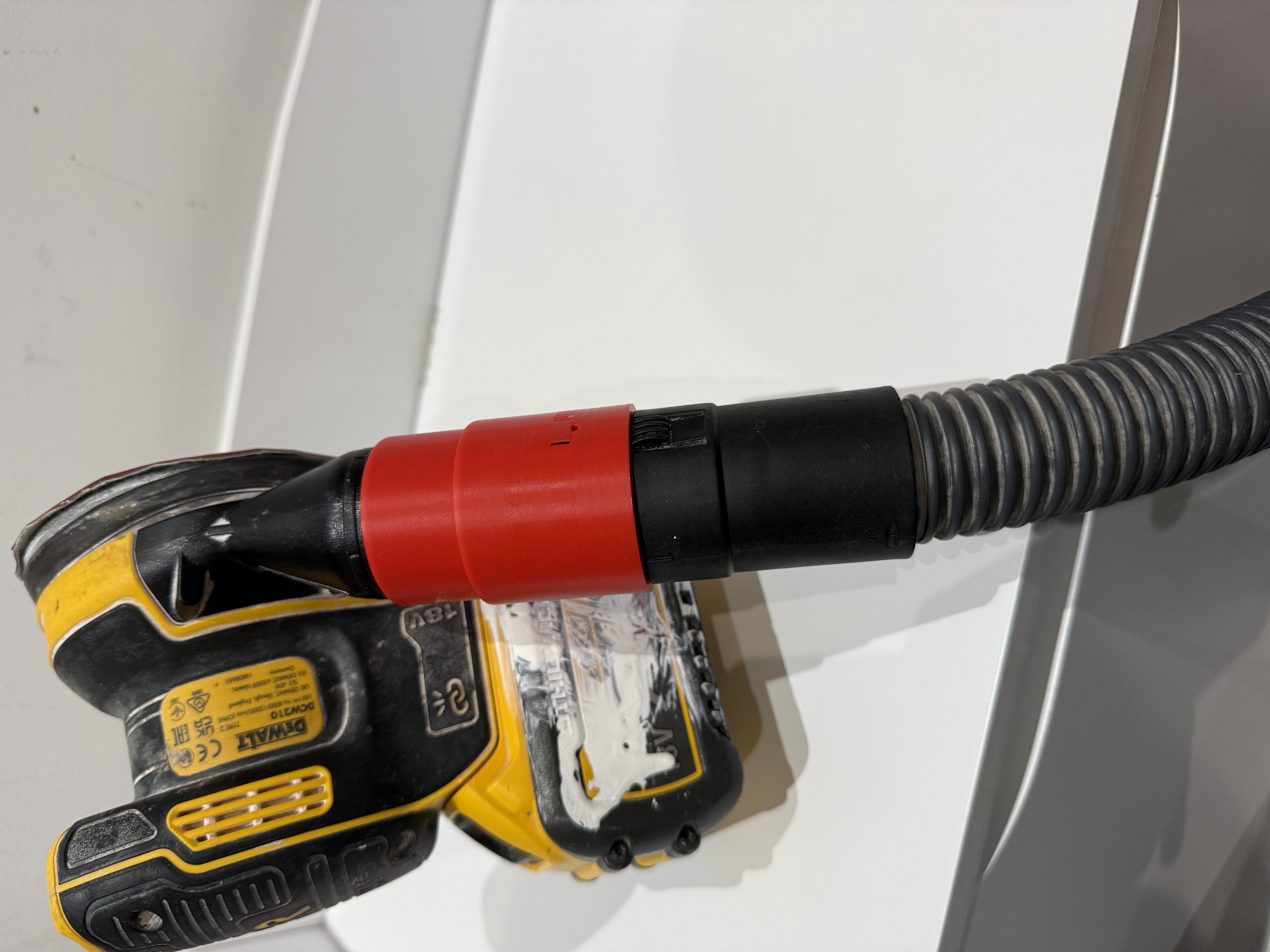 Nilfisk aero 26 to dewalt DCW210 Sander