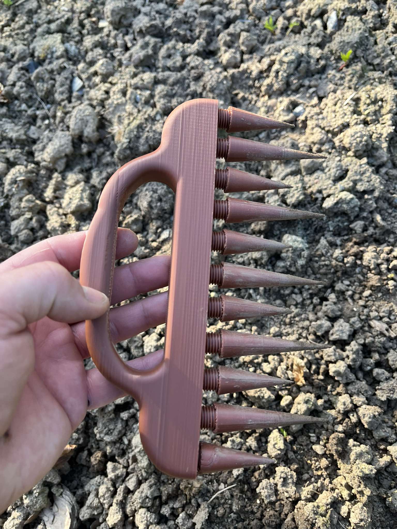 Miniatura 3 do modelo 3D Rake in hand, stake