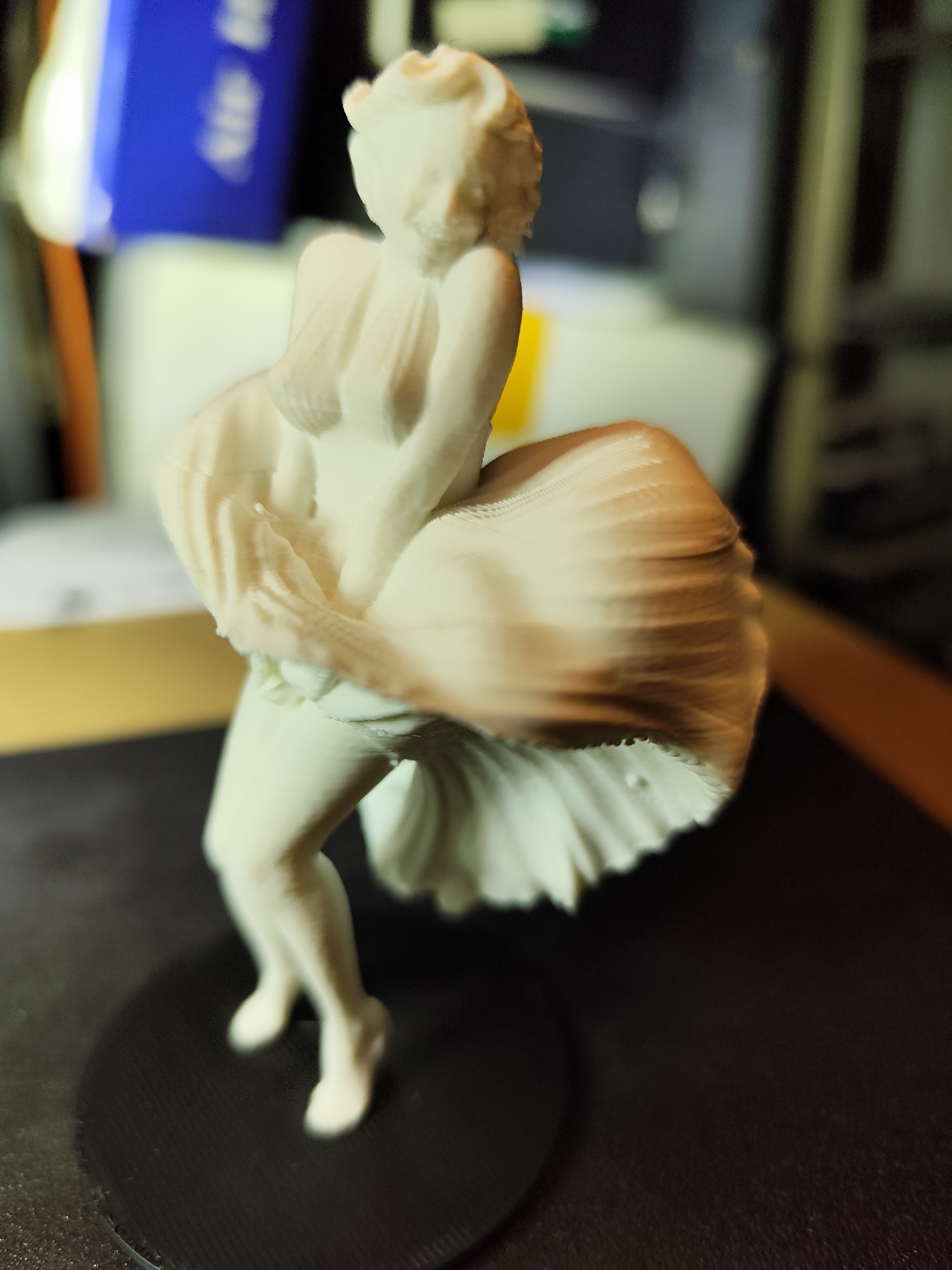 maralyn munroe sculpture with happier upgrade